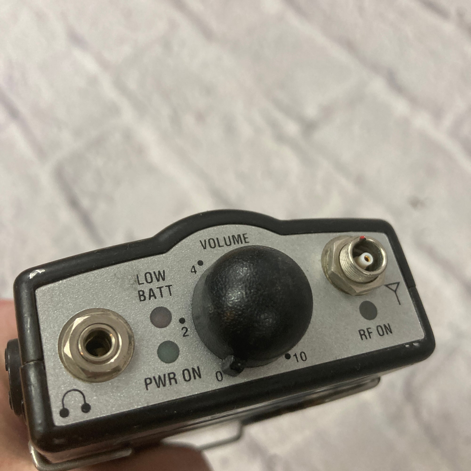 Shure Model P7R-HF In-Ear Wireless Body Pack