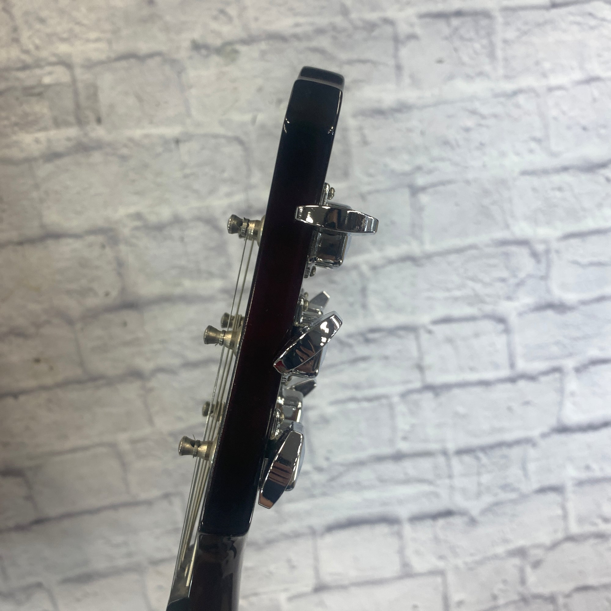 Epiphone Pee Wee Les Paul with Case and Amp