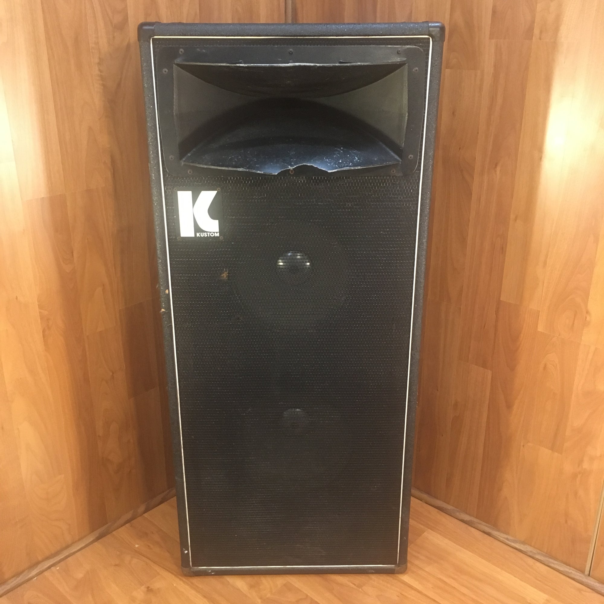 Kustom 2x12 Plus Horn Speaker Tower