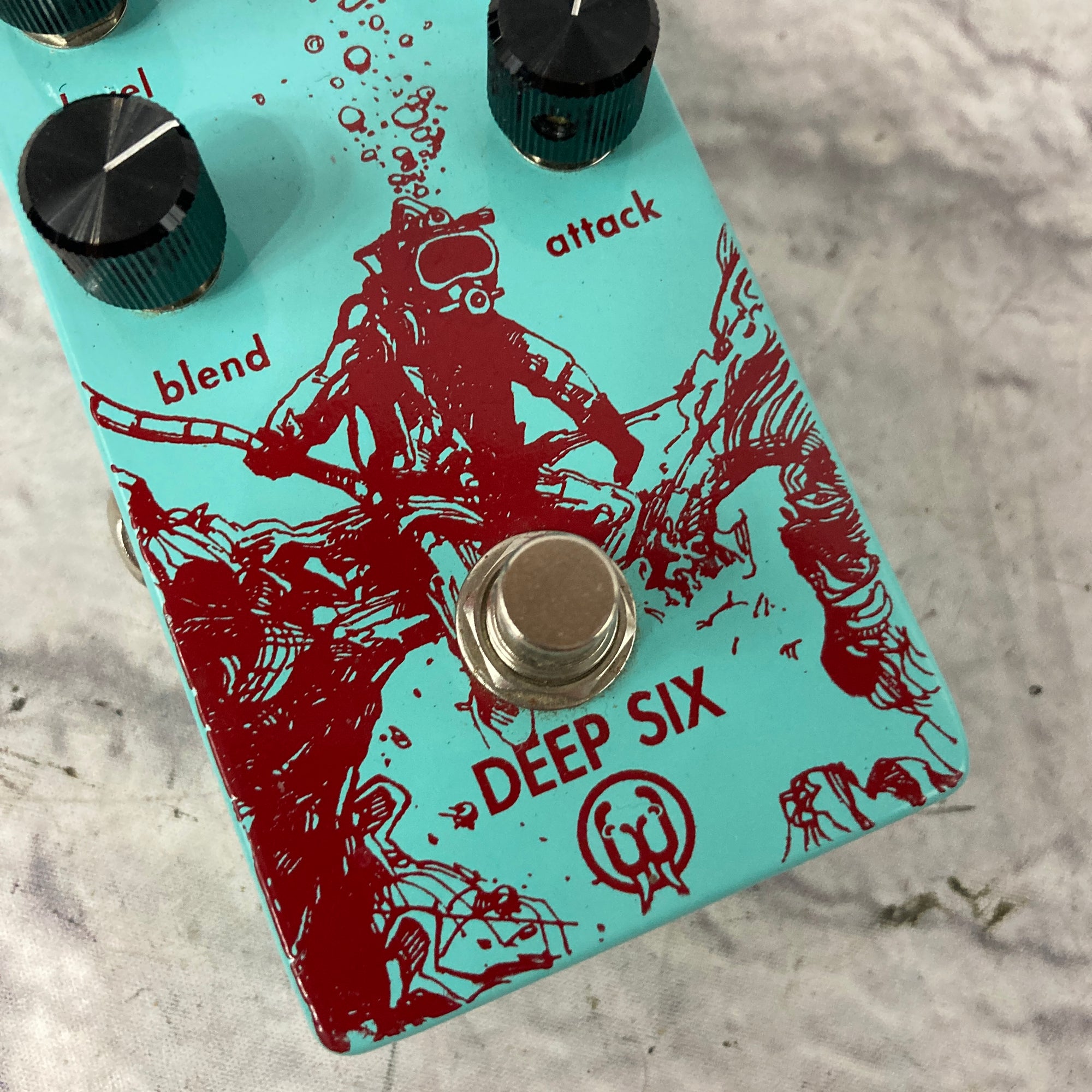 Walrus Audio Deep Six Compressor Pedal - Evolution Music