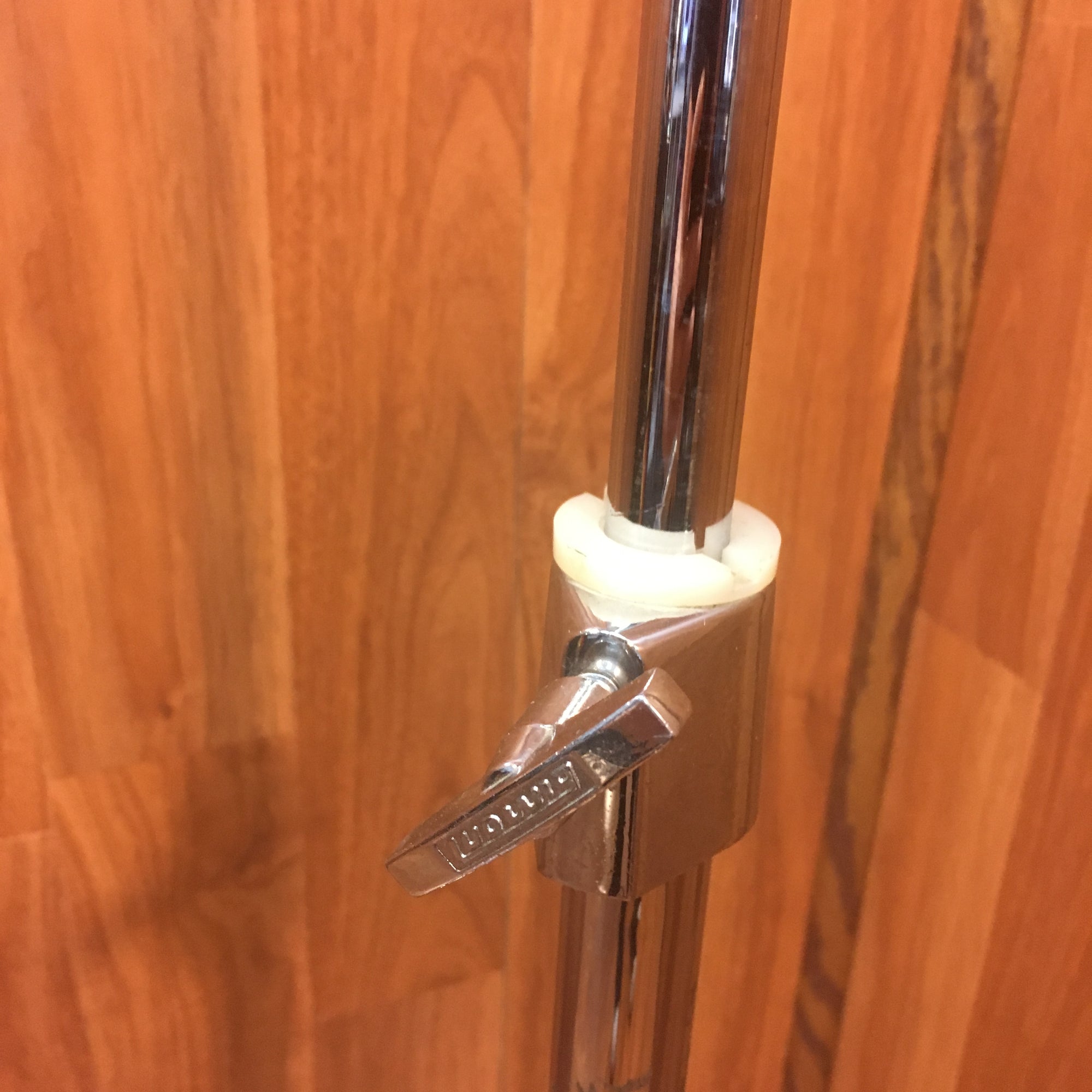 Ludwig Straight Cymbal Stand (missing leg nut)