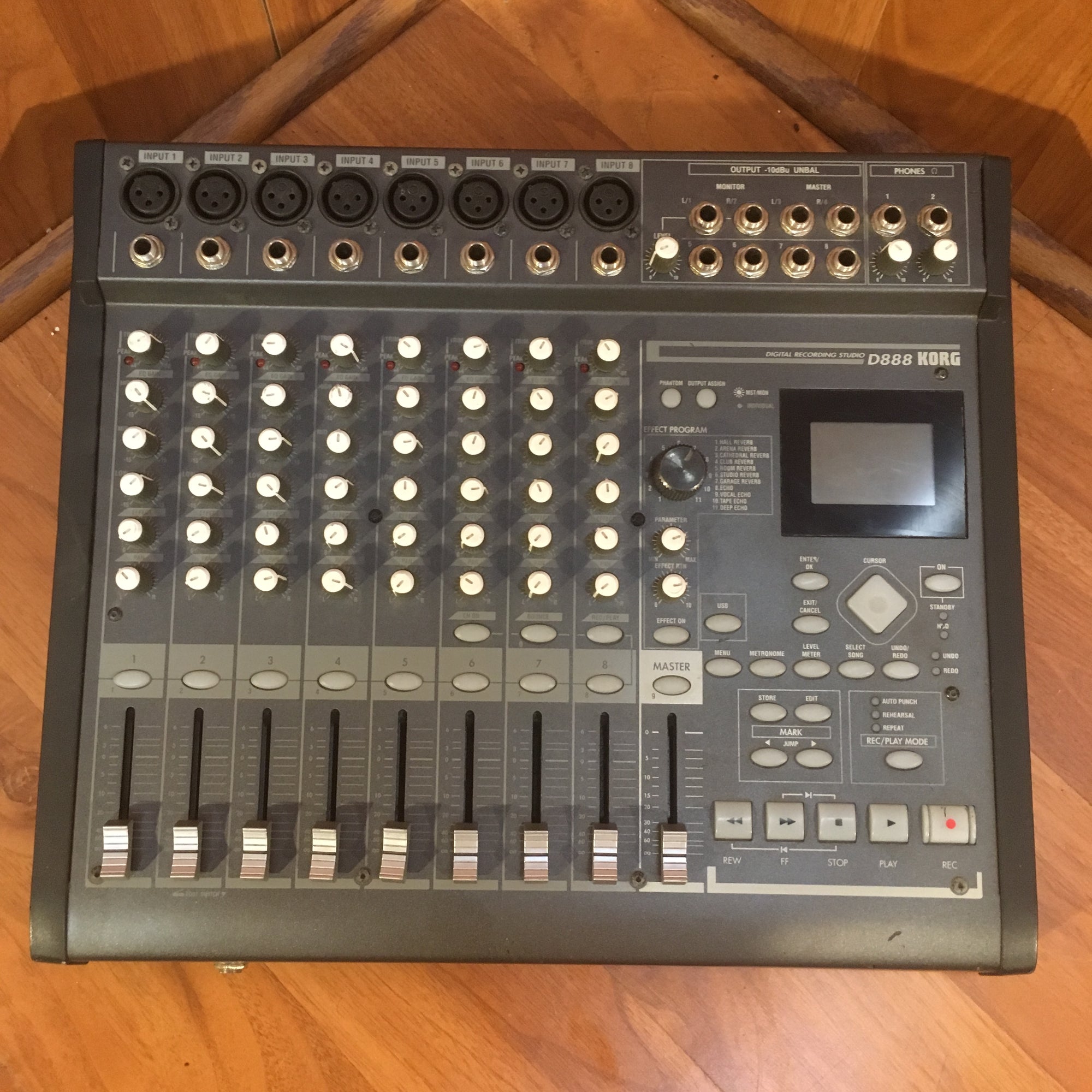 Korg D888 Digital 8 Track Mixer Recorder - Evolution Music