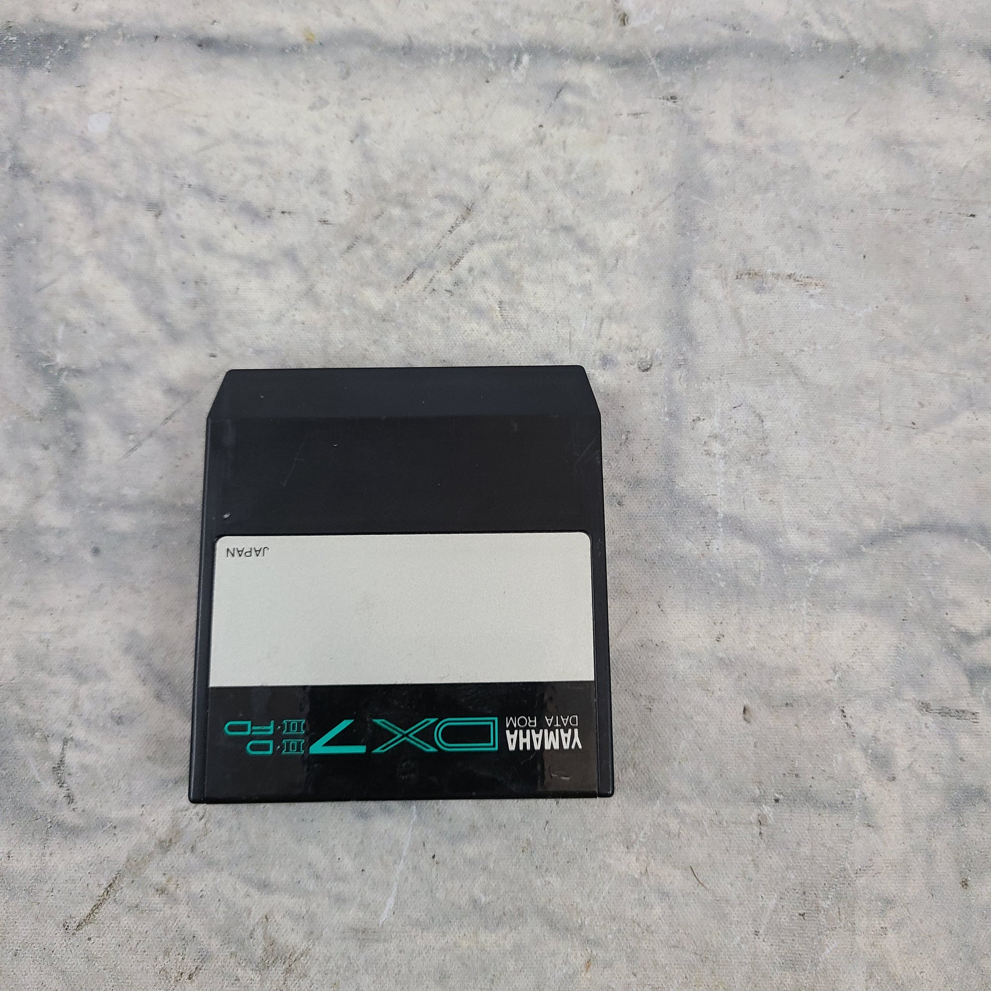 2#YAMAHA DX7 ll D-FD 用DATA ROM Yamaha DX7 II-D / II-FD Data ROM Cartridge | Reverb