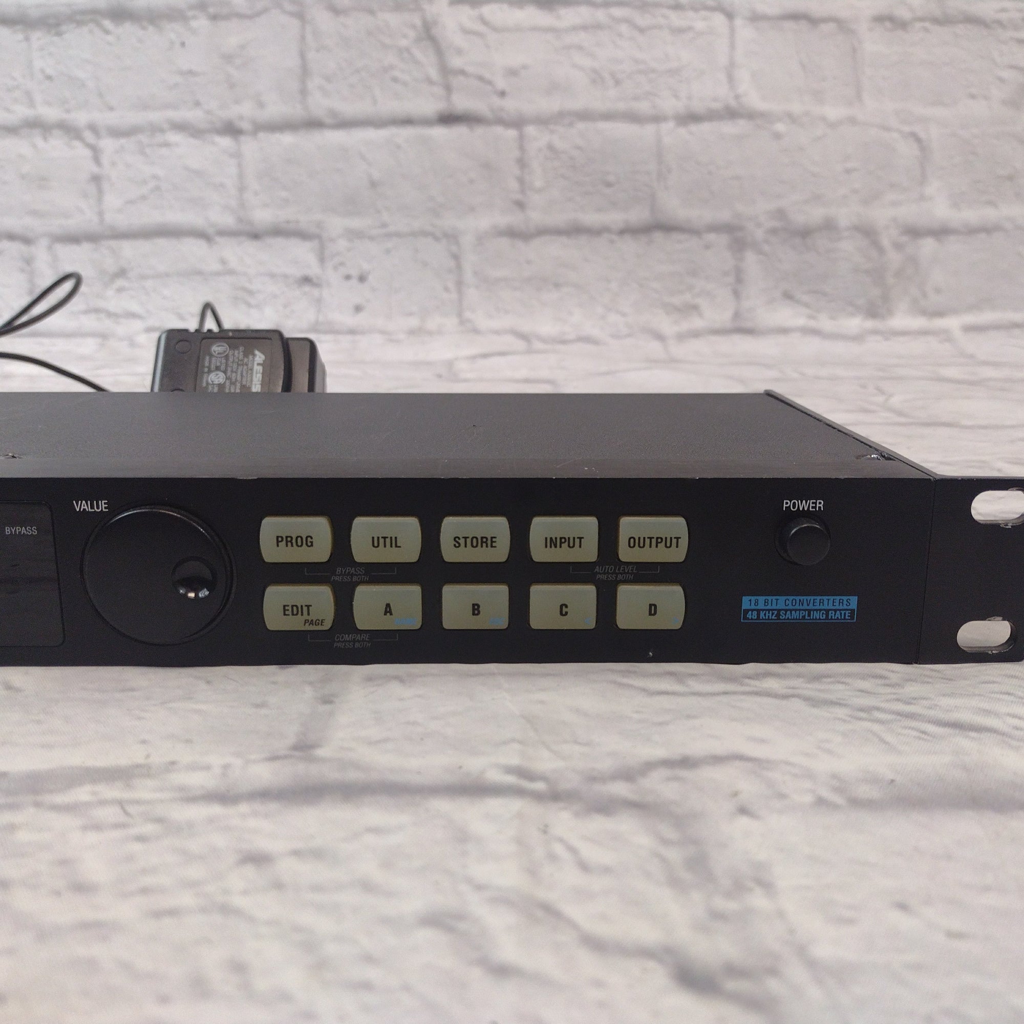 Alesis MIDIVerb 4 Rack Multieffects