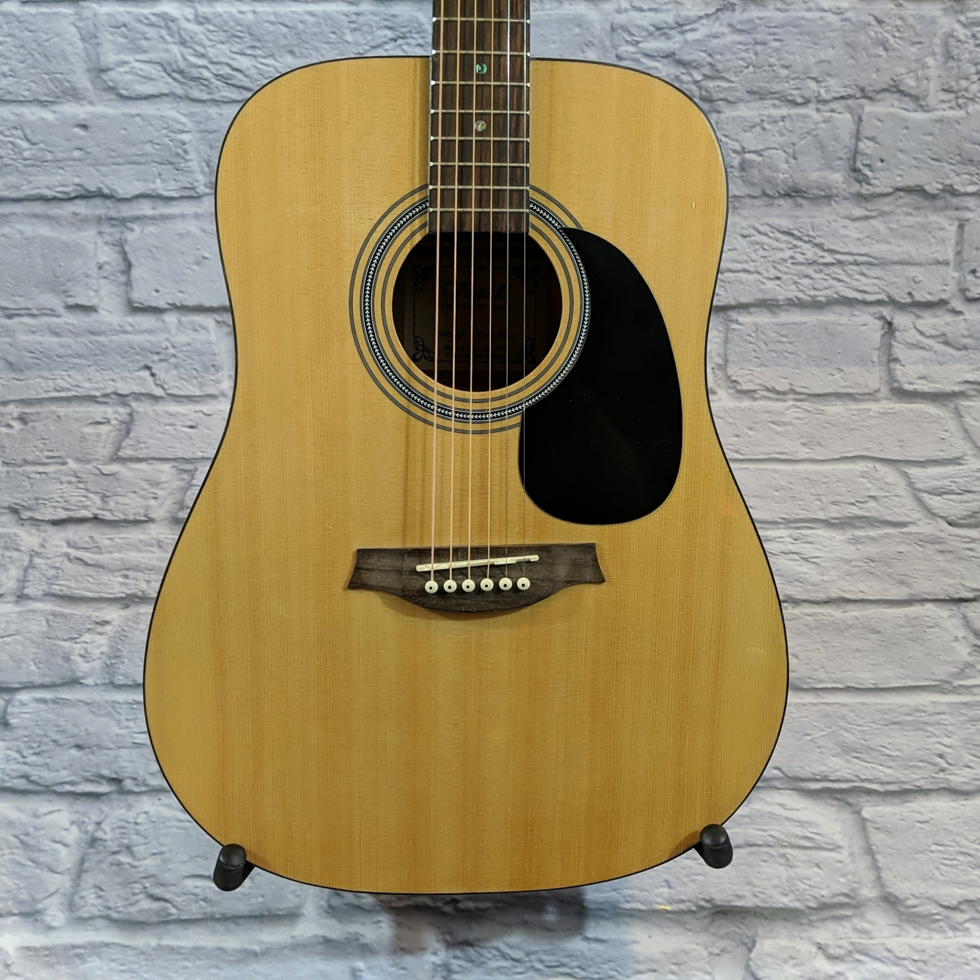 Ventura VWD2Gloss Acoustic Guitar - New Old Stock