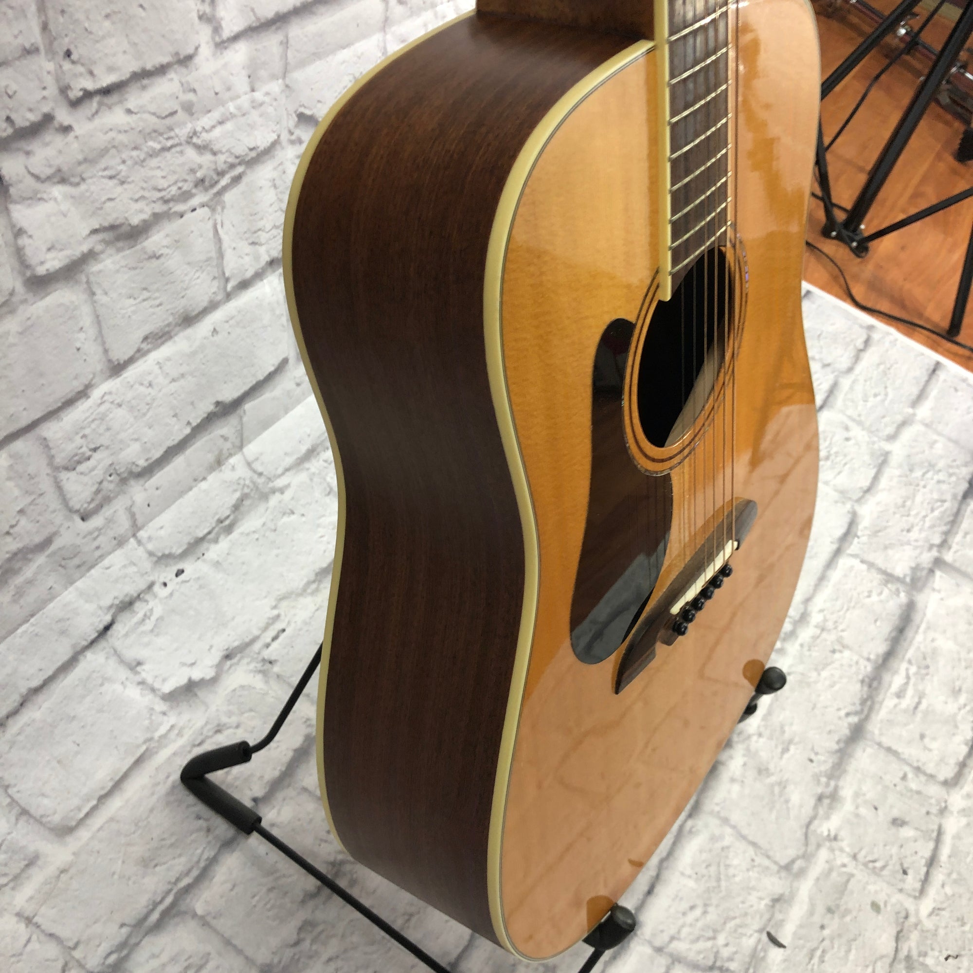 Alvarez AD60L Left Handed Acoustic Guitar