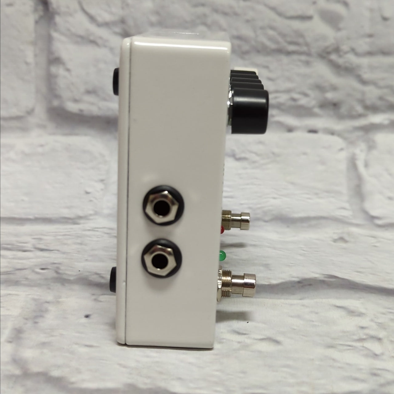 Electro-Harmonix Ravish Sitar Emulation Pedal