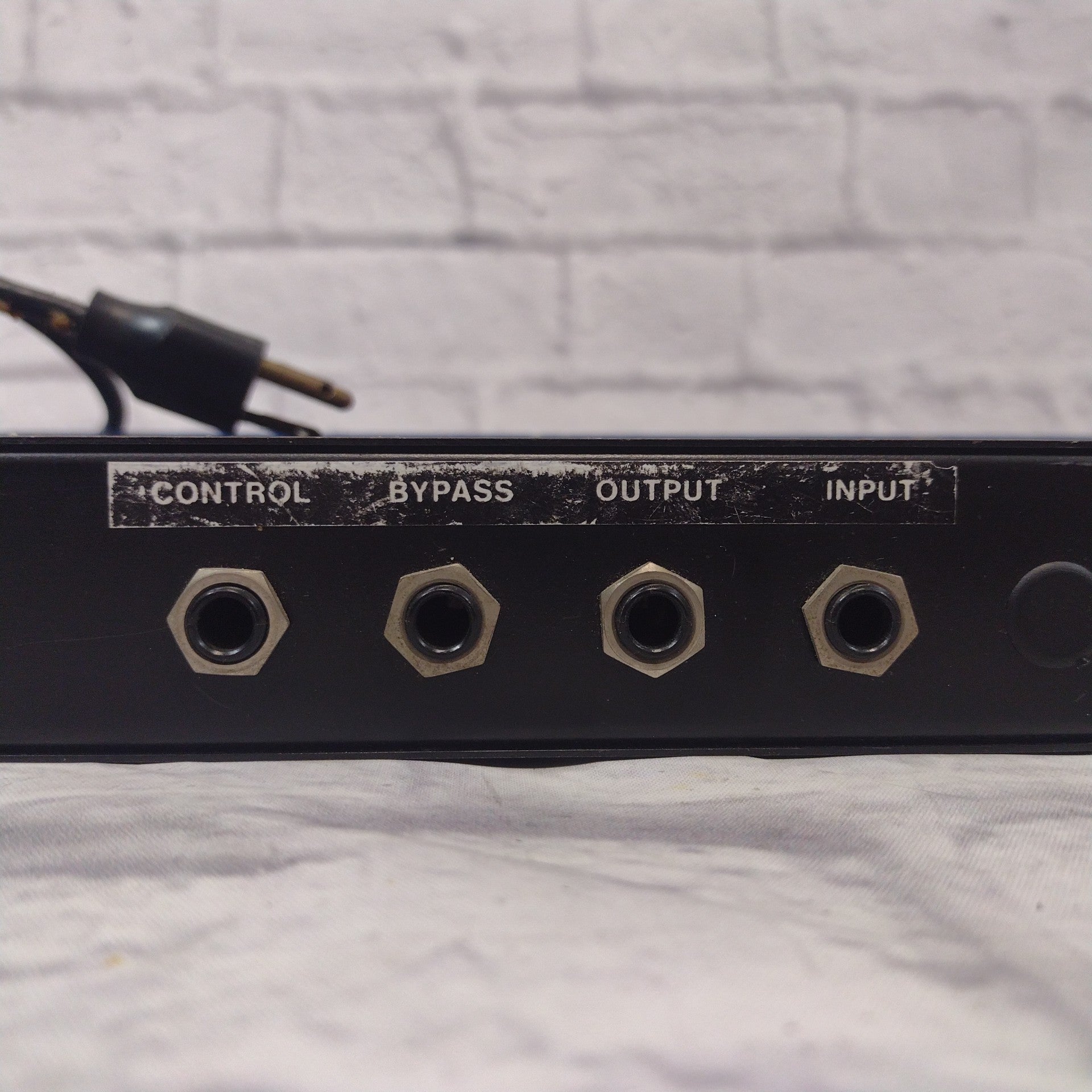 Deltalab ADM256 Effectron Delay Flange Rack Effects Unit