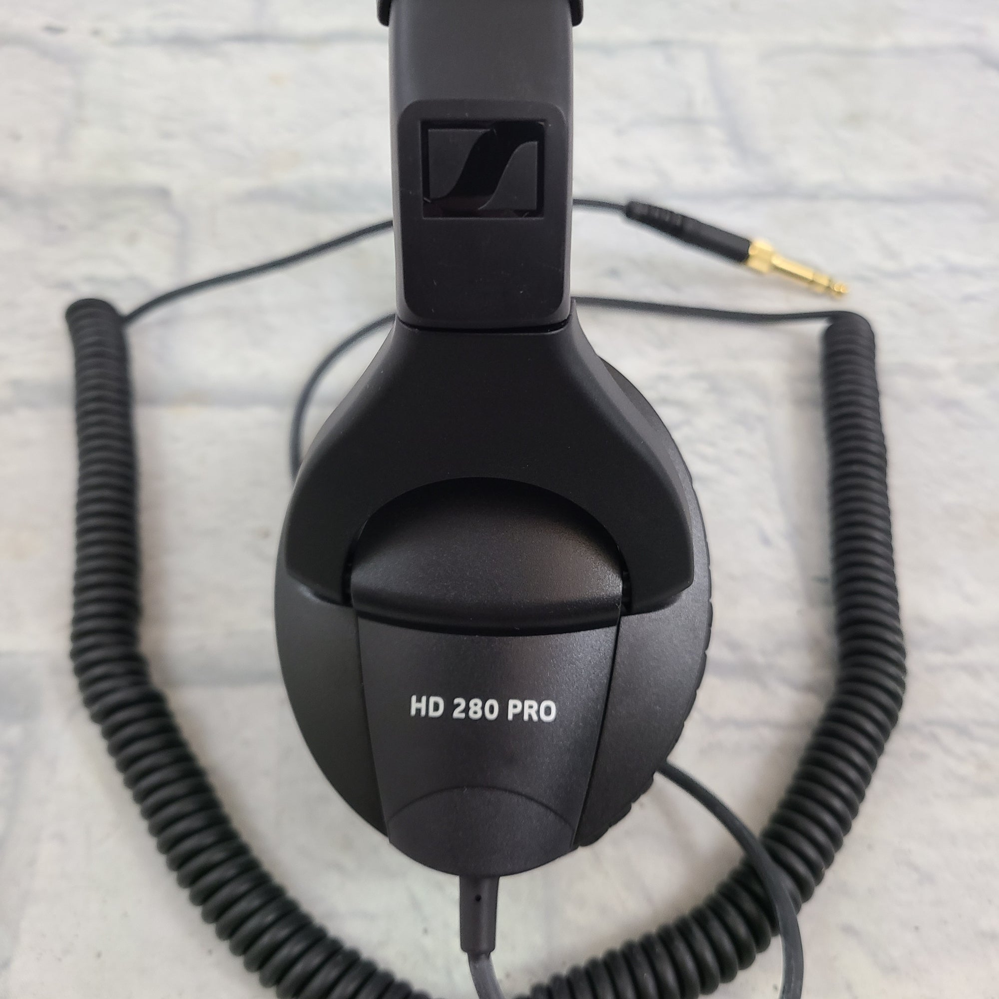 Sennheiser HD 280 Pro Closed-Back Headphones