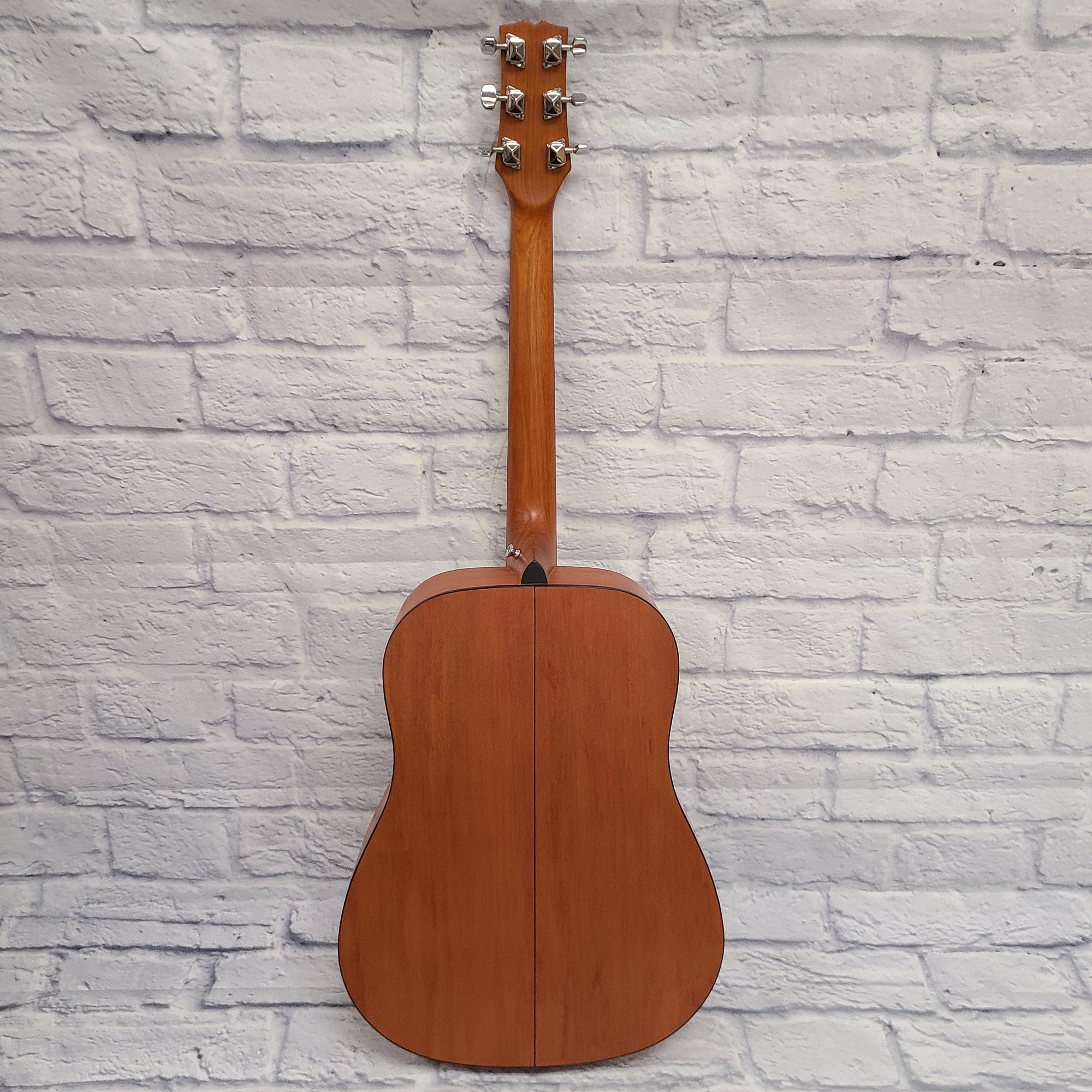 JASMINE Amazon.com: Jasmine S35 Acoustic Guitar - Natural Bundle