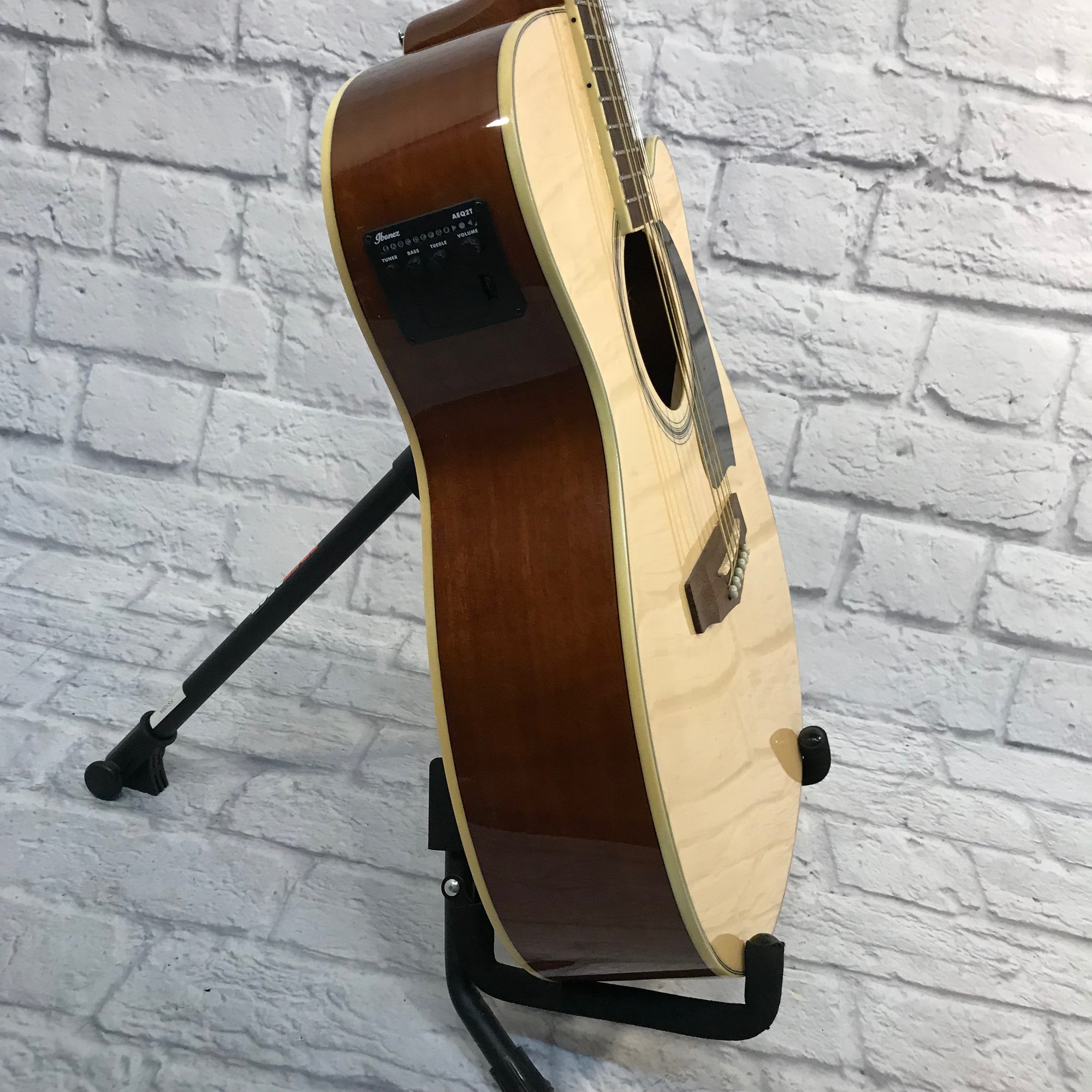 ** Ibanez PC15ECENT Performance Grand Concert Acoustic-Electric Guitar Natural