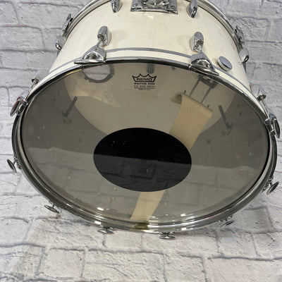 Gretsch Drop G 24 White Nitron Bass Drum