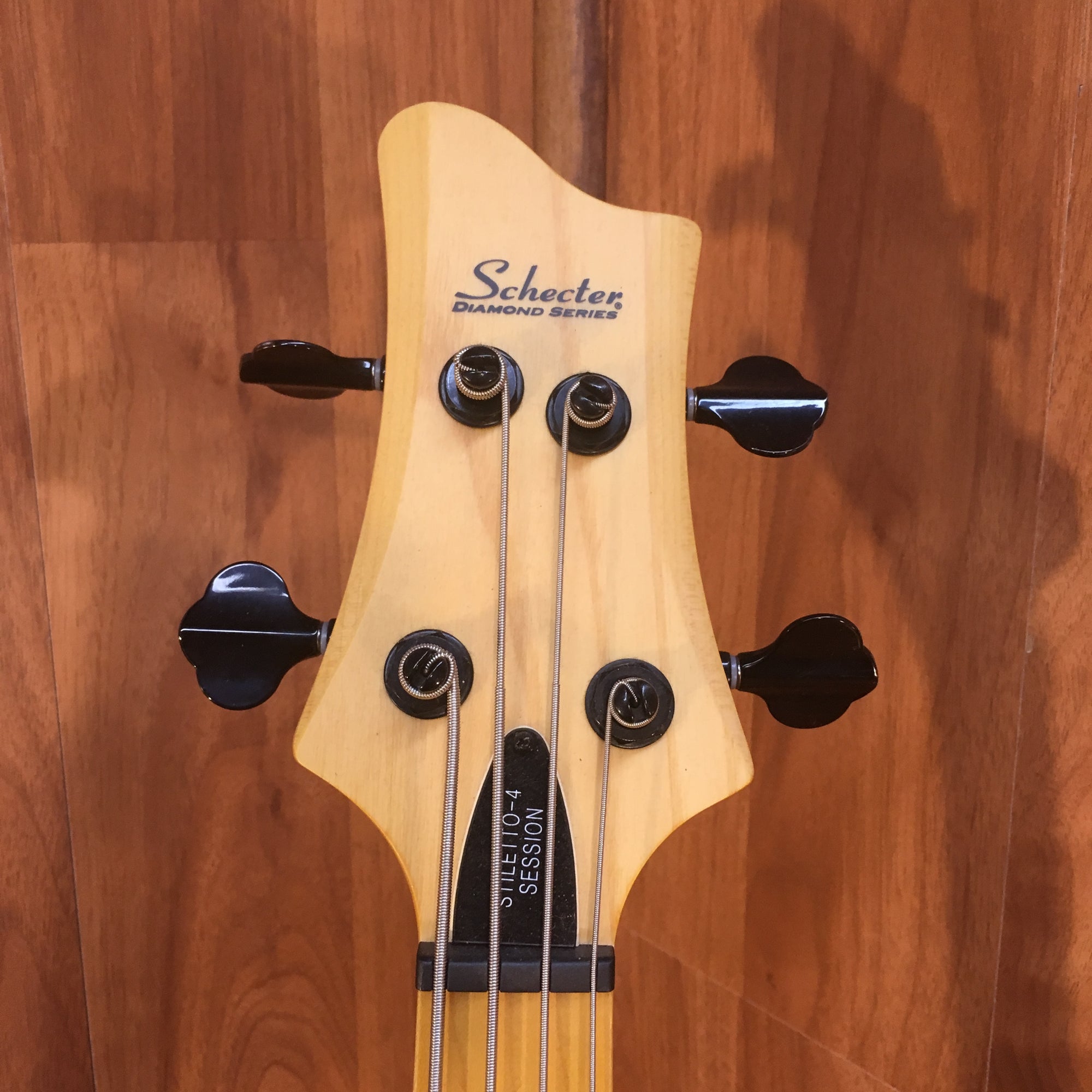 ** Schecter Diamond Series Stiletto 4 Session Natural Bass