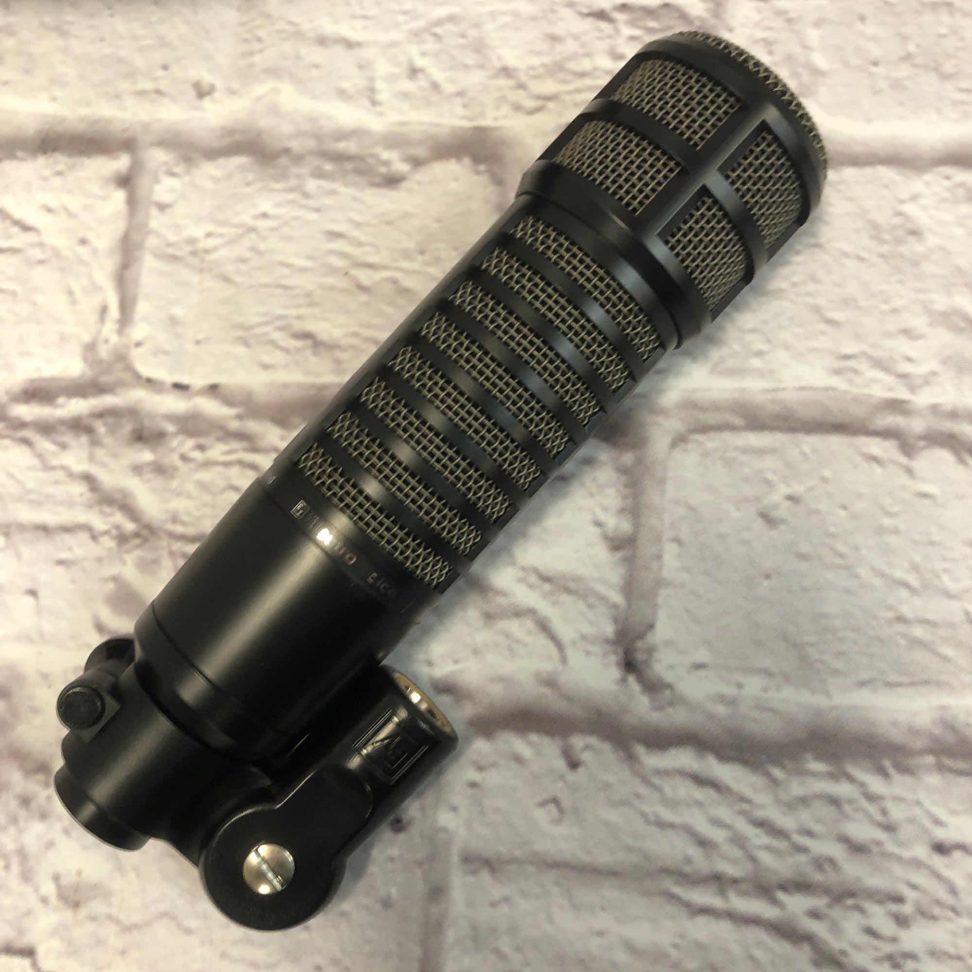 Electro-Voice RE320 Cardioid Dynamic Microphone