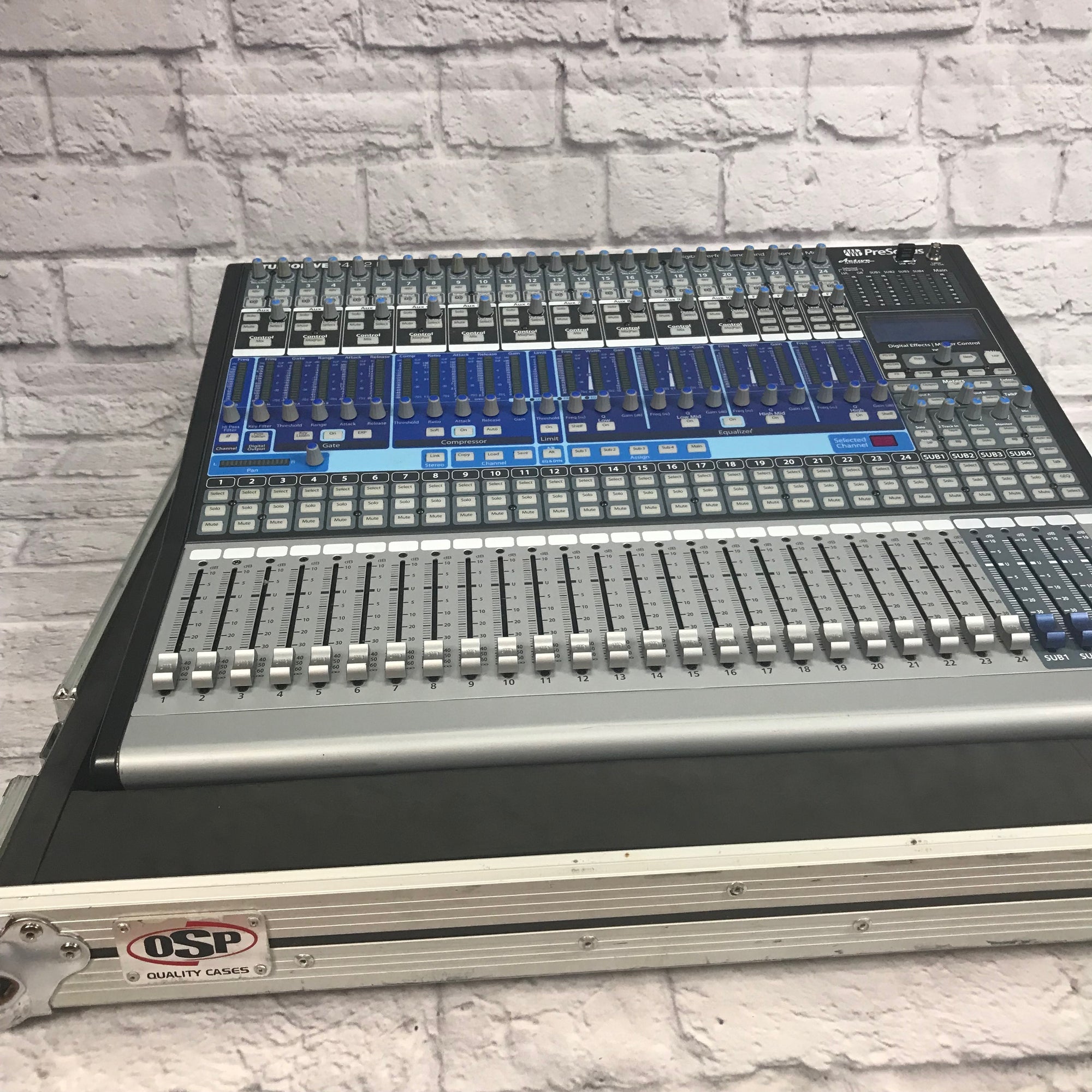 Presonus StudioLive 24.4.2 AI Console w/ Flight Case