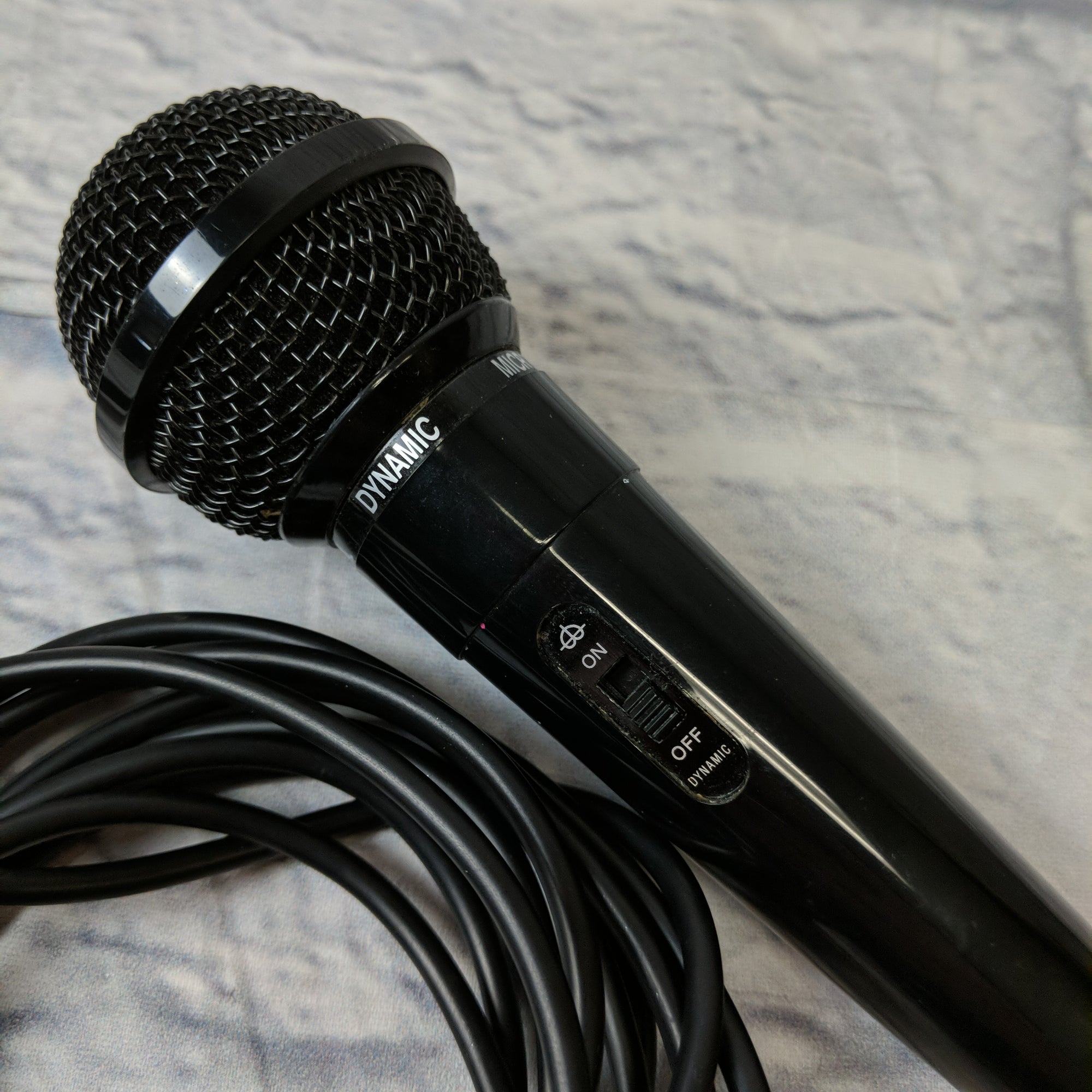 No Name Microphone with quarter inch out attached