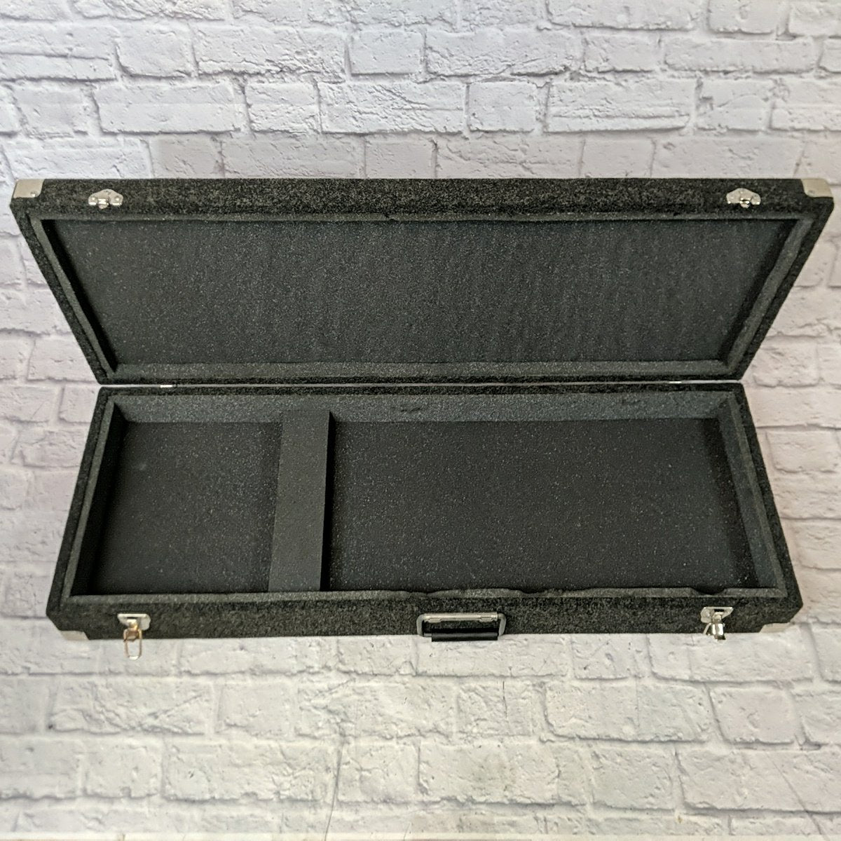 Cadence Open Foam Gray Carpeted Electric Guitar Hard Case