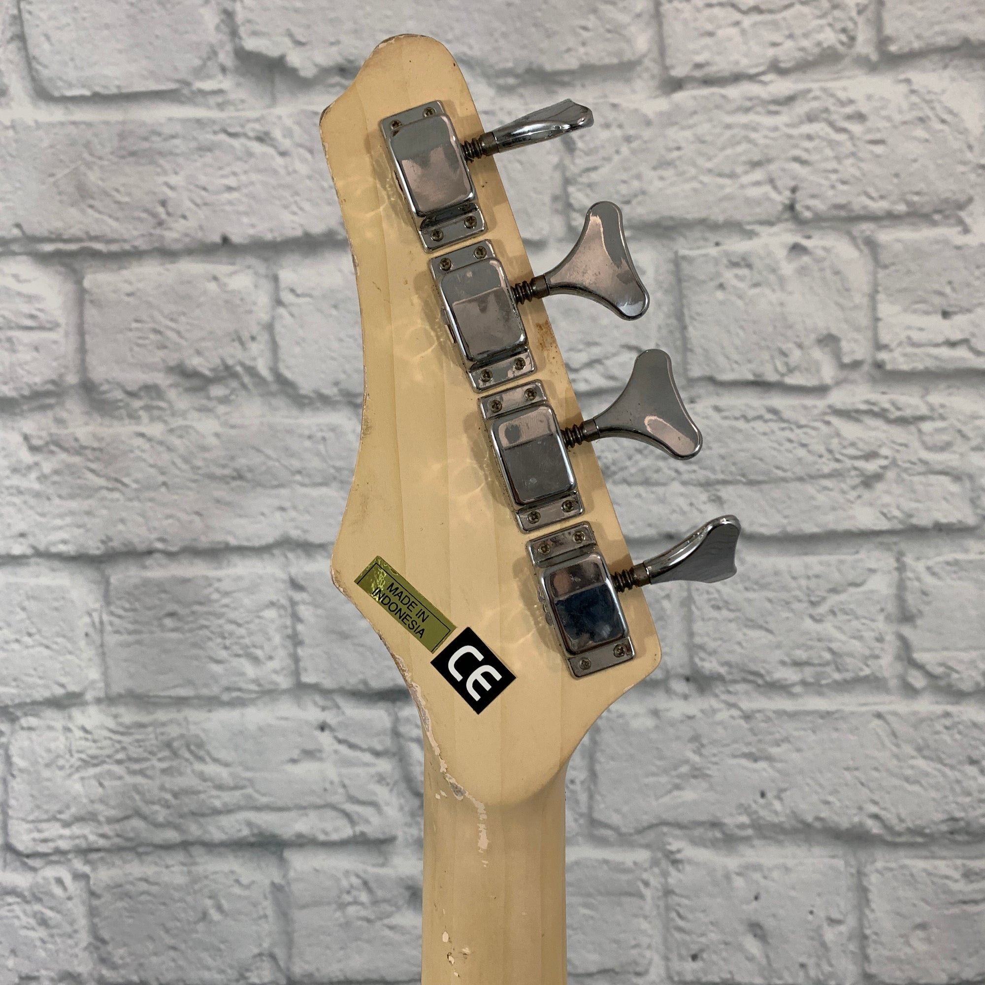 Guitar Research HB32 Red Burst 4 String Bass Guitar