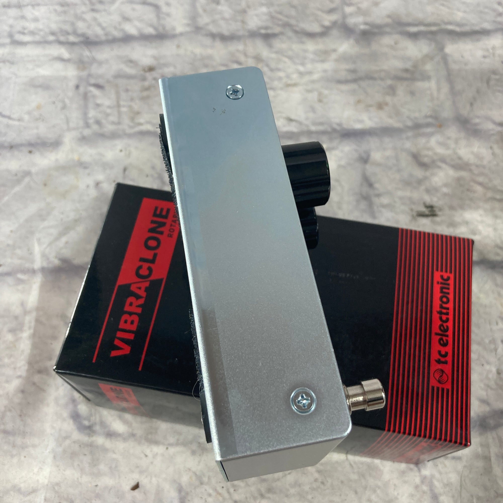 TC Electronic Vibraclone Rotary Pedal
