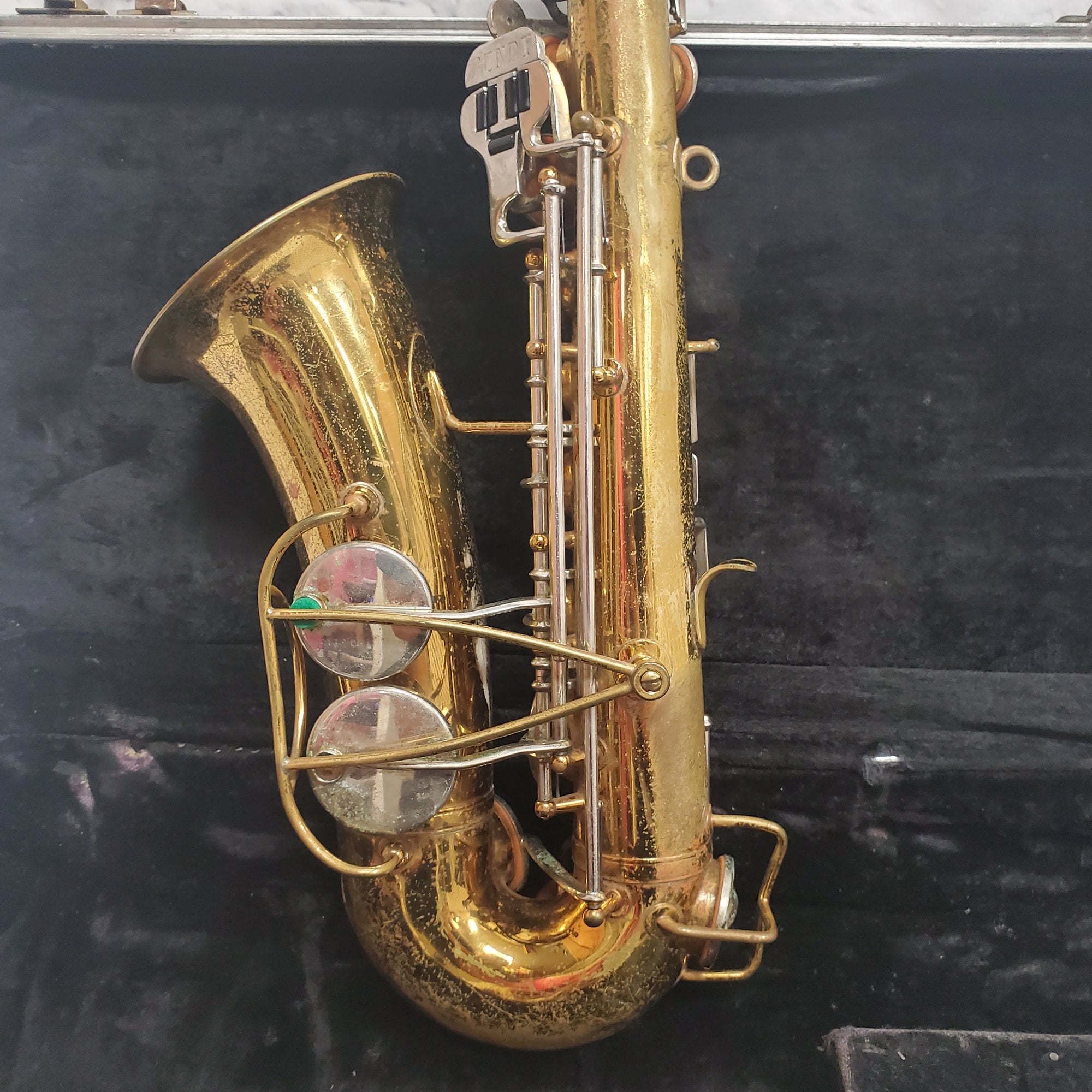 Vintage Selmer Bundy Alto Saxophone with Original Case - 80688