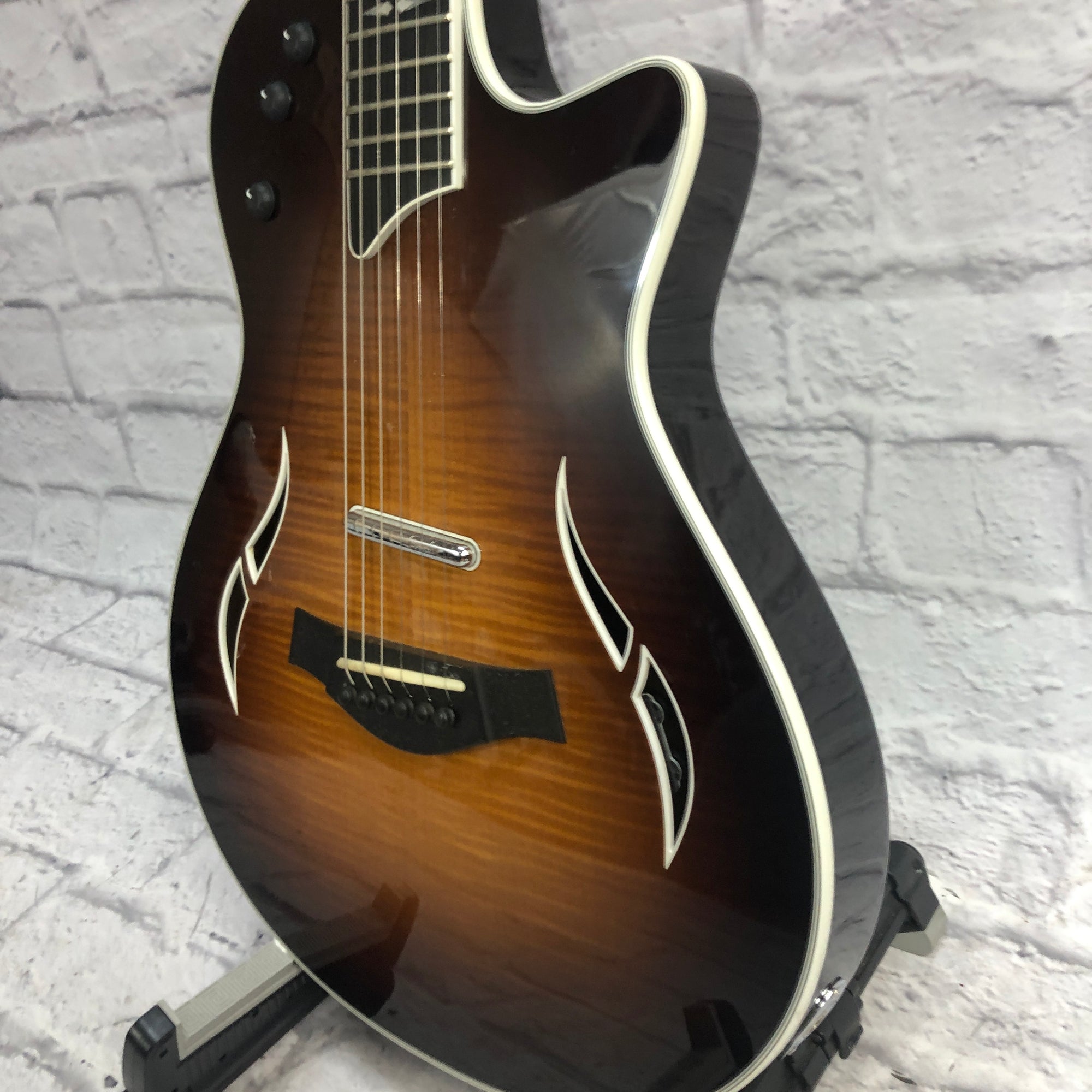 Taylor T5Z Pro with Bag