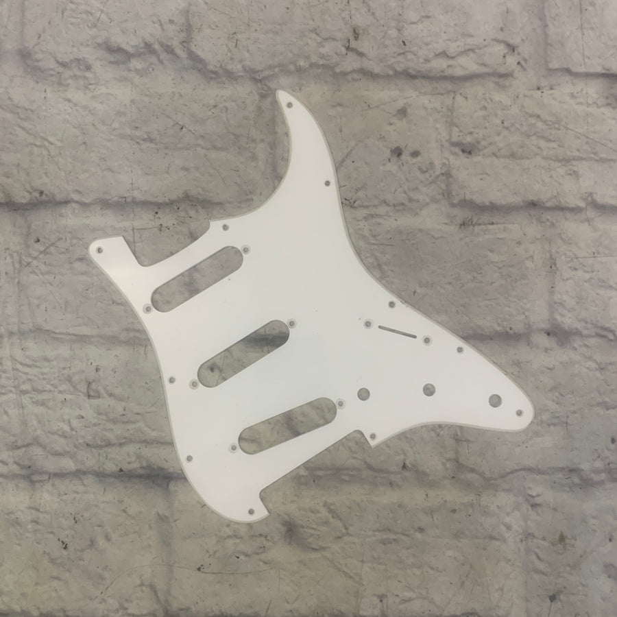 Fender Accessories  11-Hole White Modern-Style Strat S/S/S Pickguard 1-Ply Pickguard