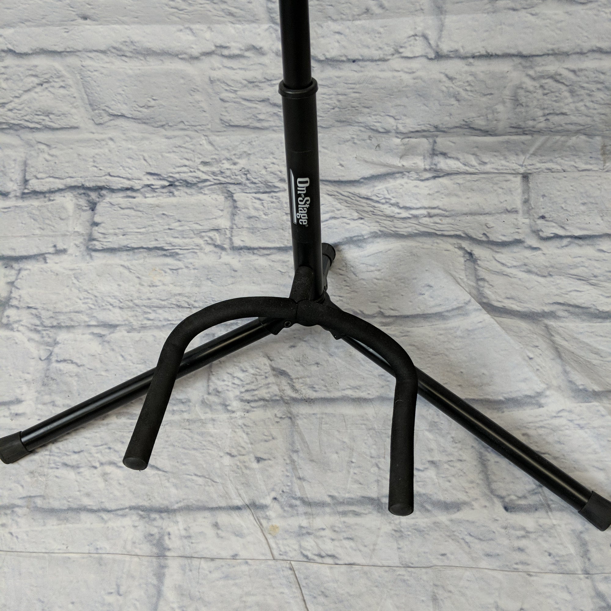 On Stage Stands XCG-4 stand