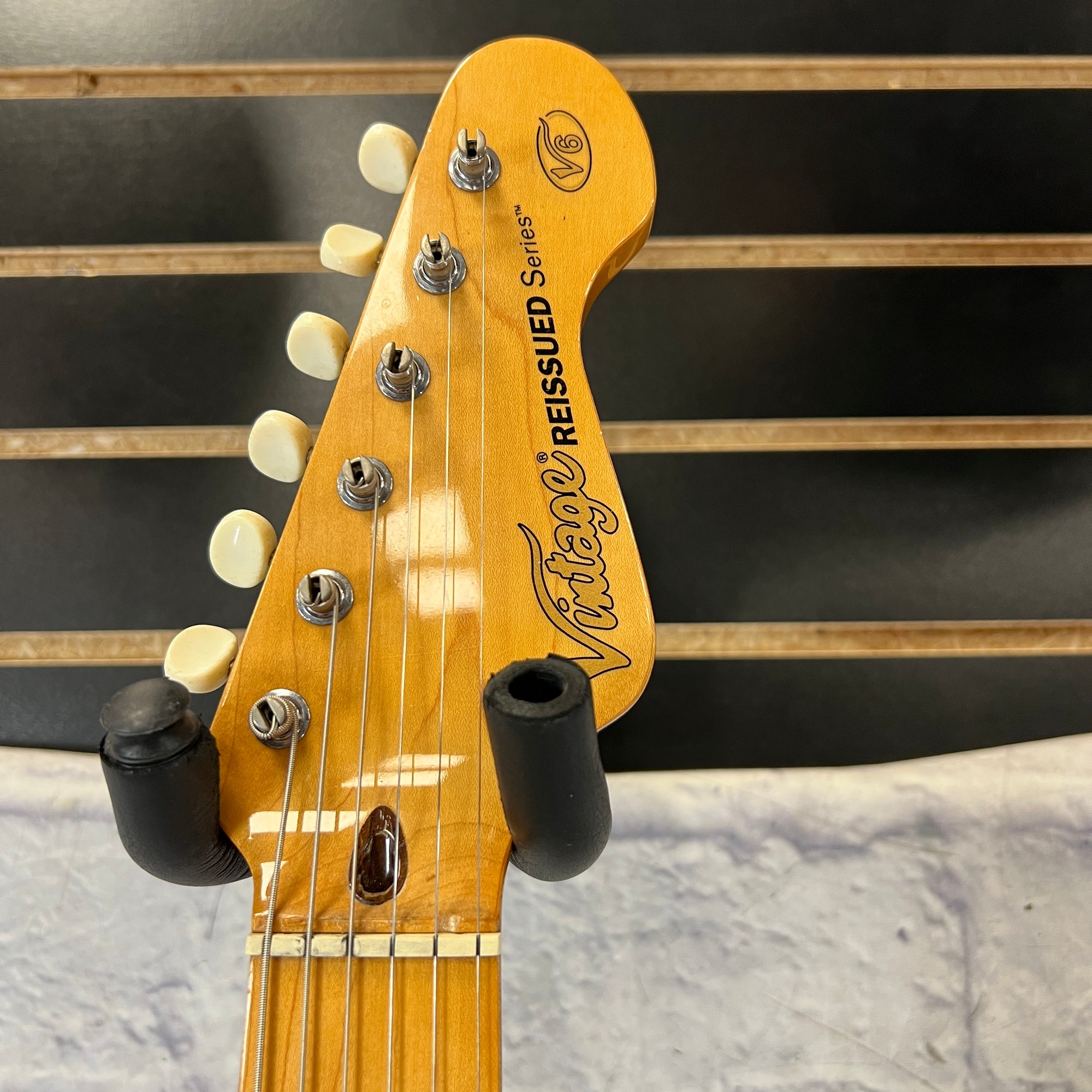 Vintage (Brand) V6 Reissued HSS Black