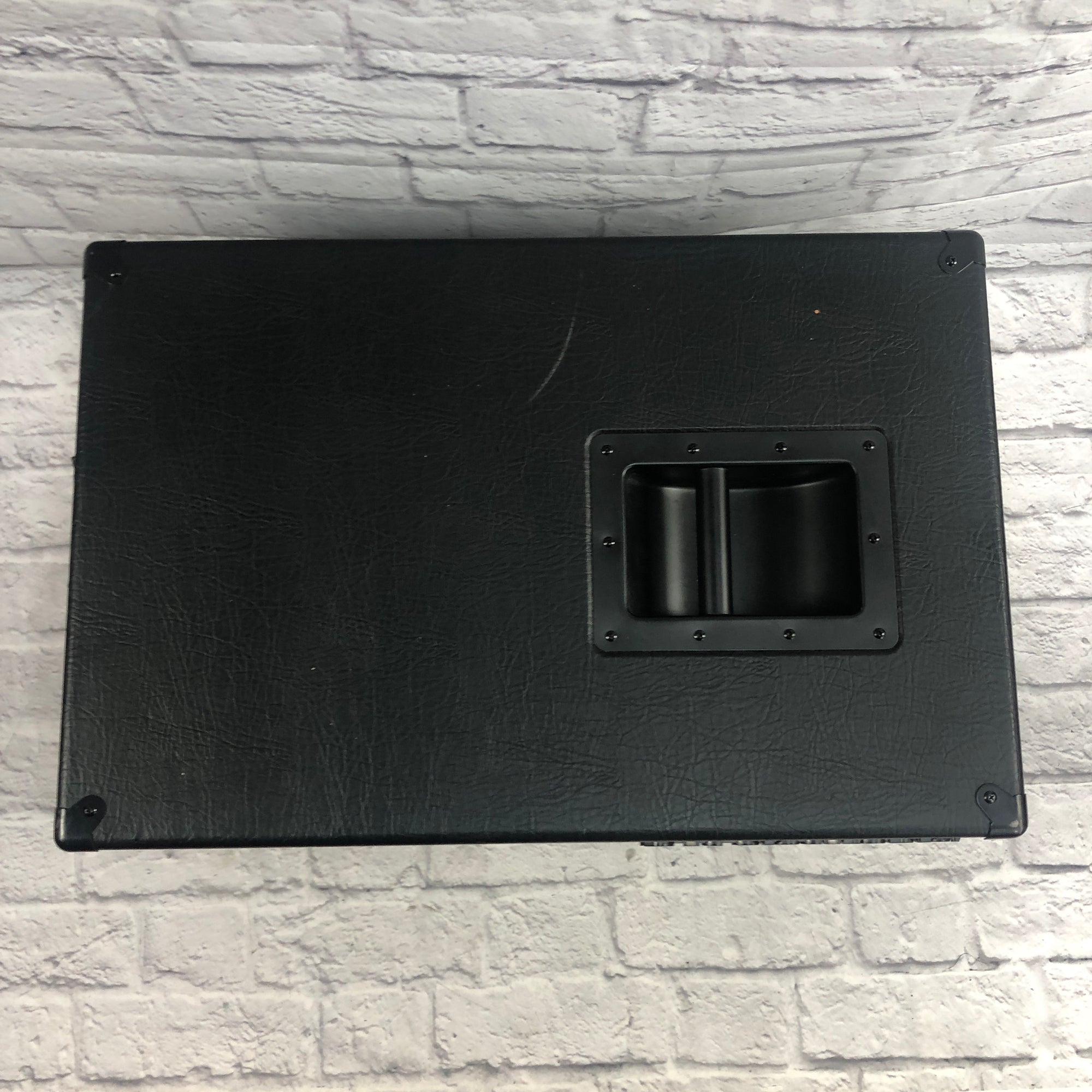 TC Electronic K212 2x12 Bass Speaker Cabinet