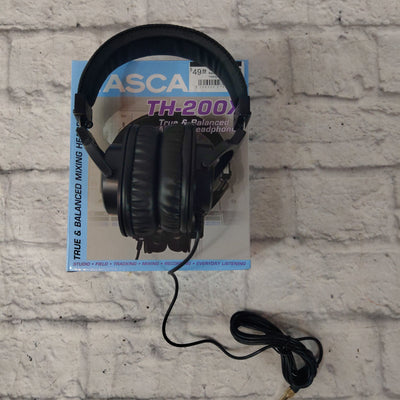 Tascam TH-200X True & Balanced Mixing Studio Headphones