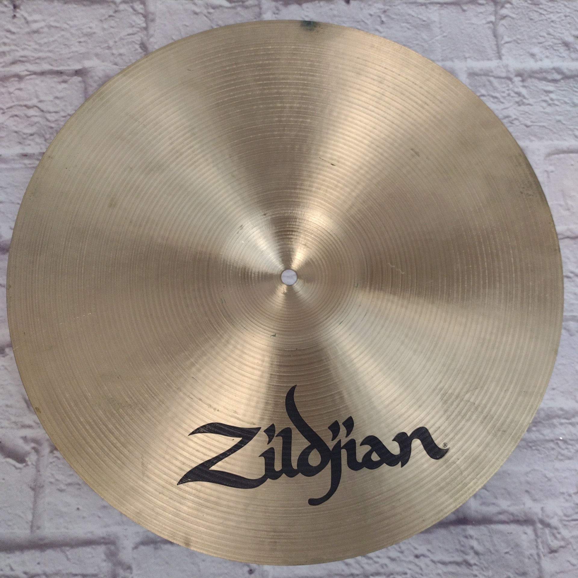 Zildjian AvedisMedium Thin Crash Cymbal