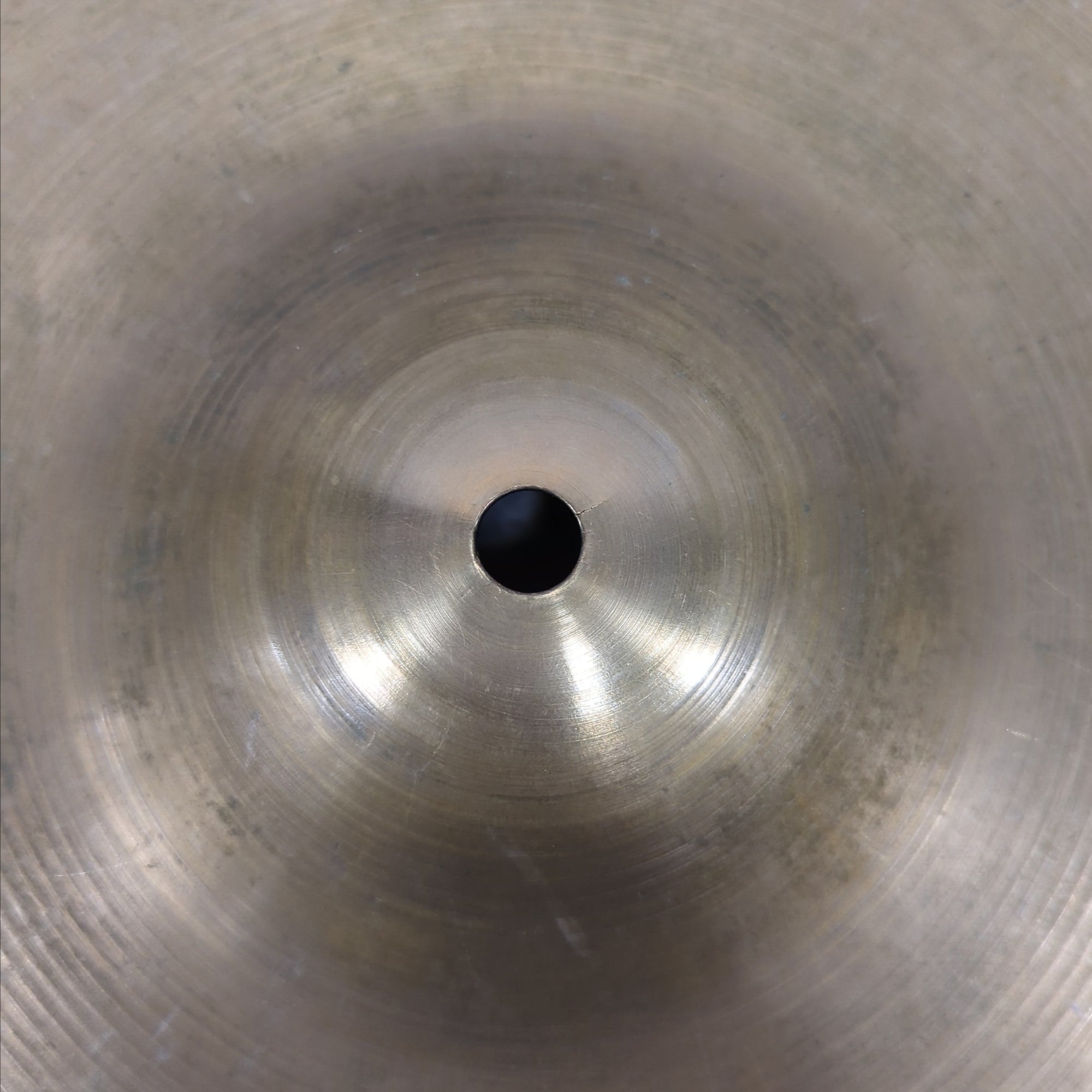 Sabian AA Orchestral Suspended Crash Cymbal 18