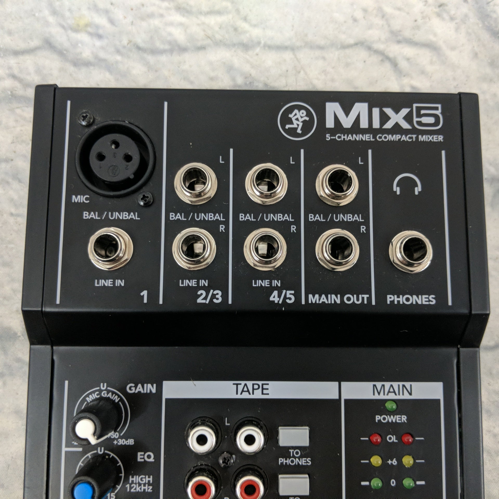 Mackie Mix5 5-input Compact Mixer - Evolution Music