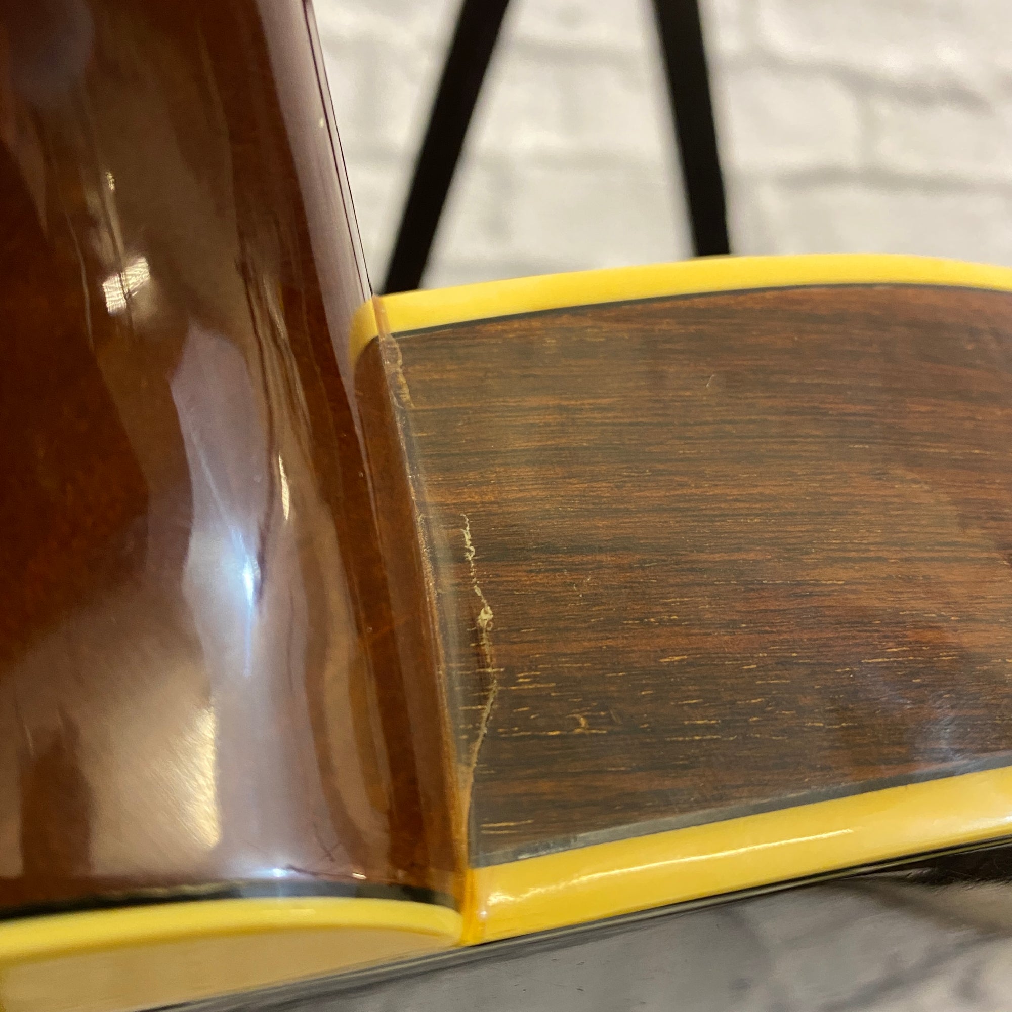 Yamaha CN-525E Electric Classical Guitar