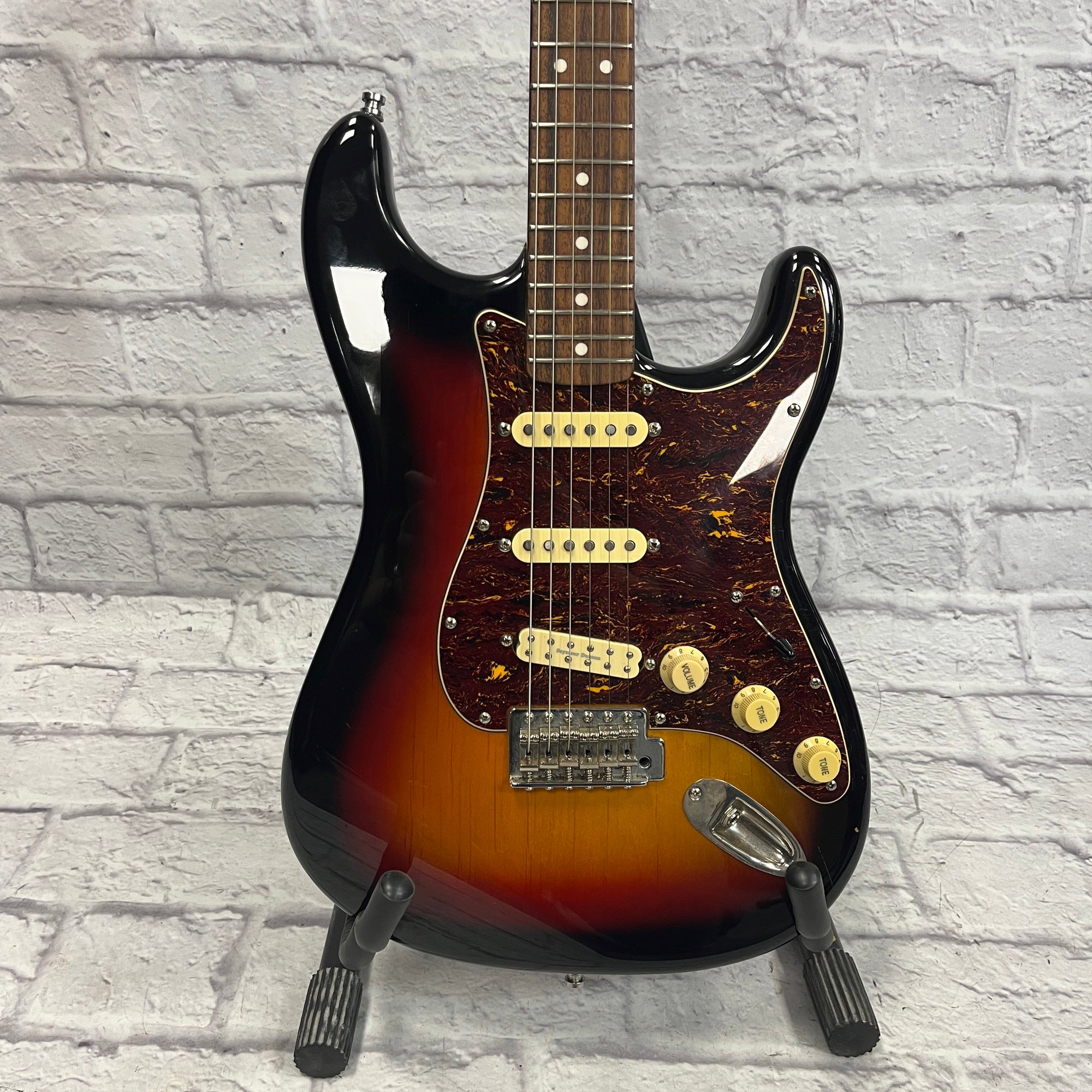 Squier Classic Vibe 60s Strat with Duncan Little 59 Pickup