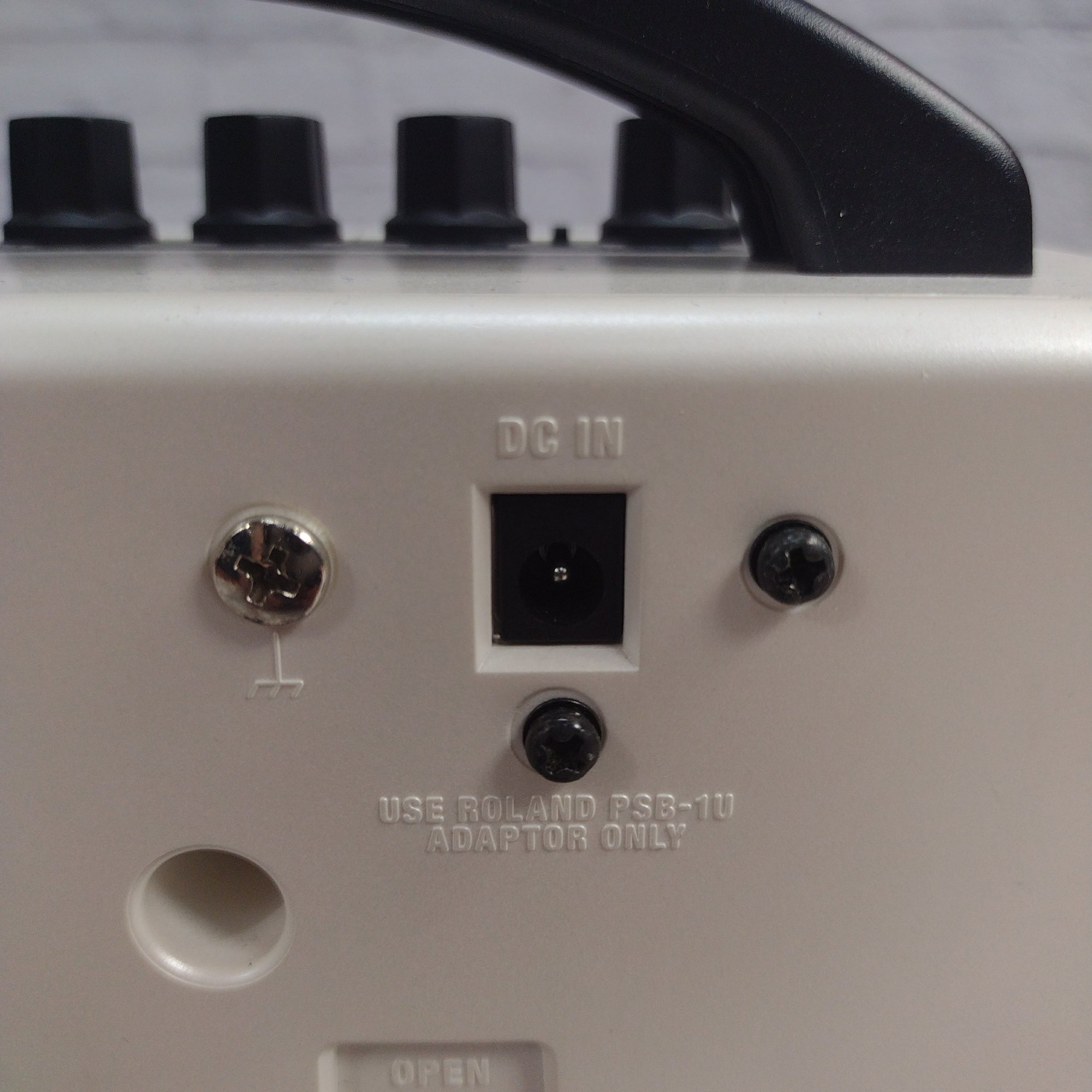 Boss Katana-Mini 7-Watt 1x4 Modeling Amp