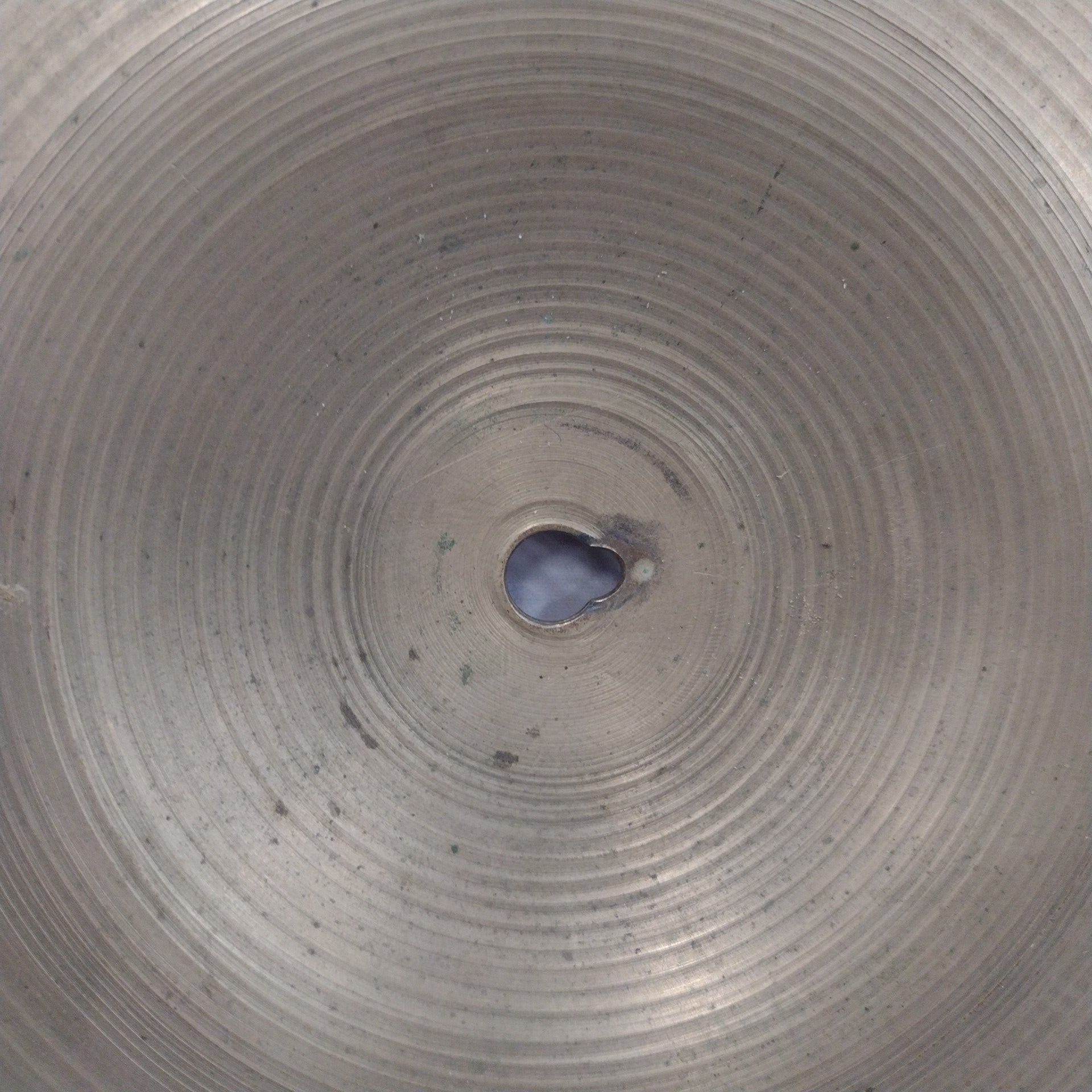 Zildjian Vintage 1960s 22 Avedis Ride Cymbal Keyholed Ride Cymbal