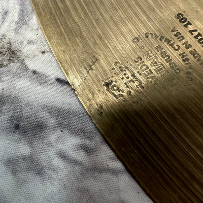 Zildjian Avedis 18 Crash Cymbal (Cracked)