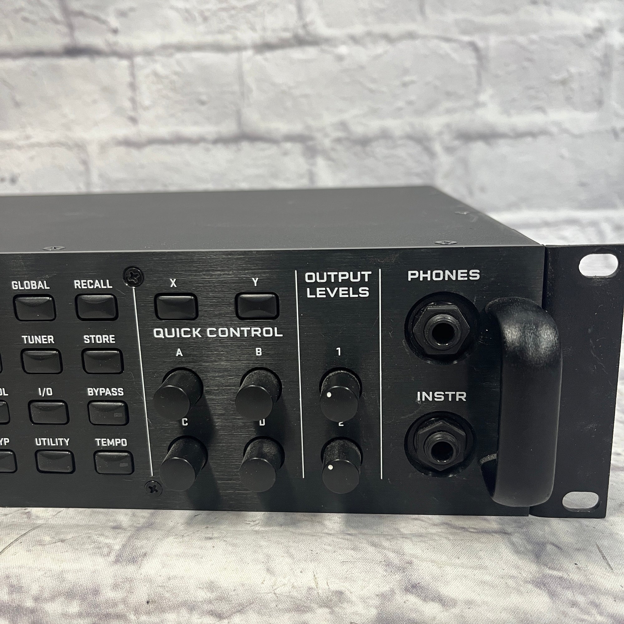 Fractal Audio AXE FX II XL Guitar Amp Head - Evolution Music