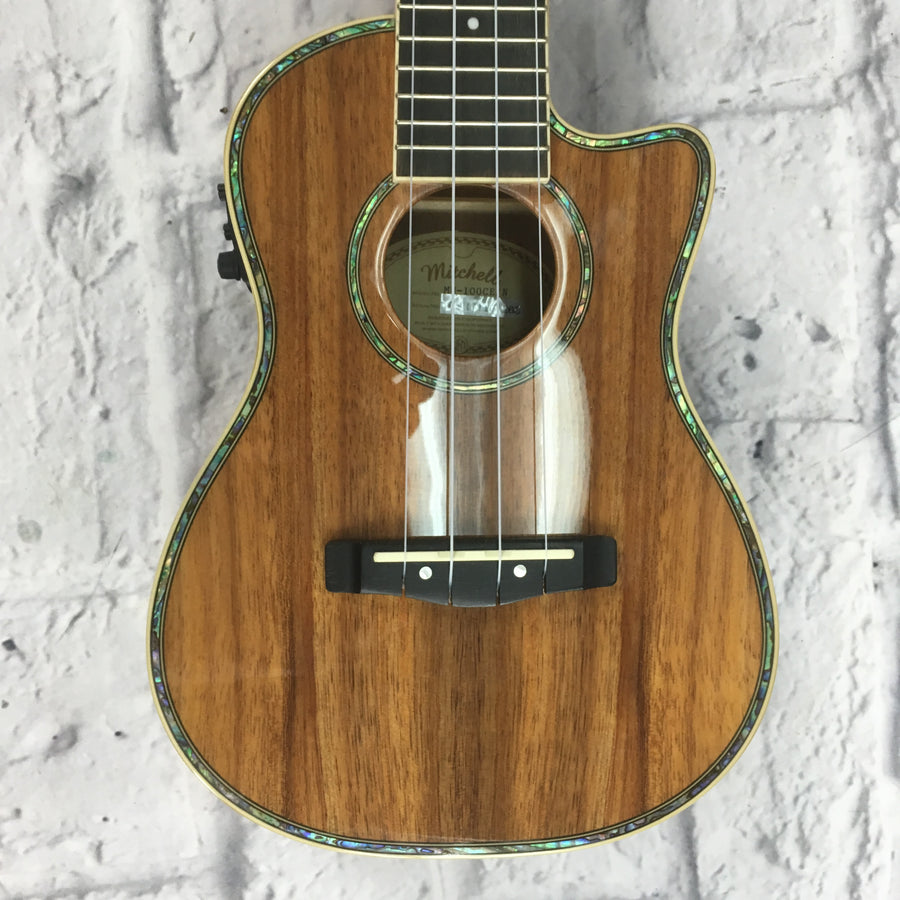 Mitchell MU-100CE/N Ukulele