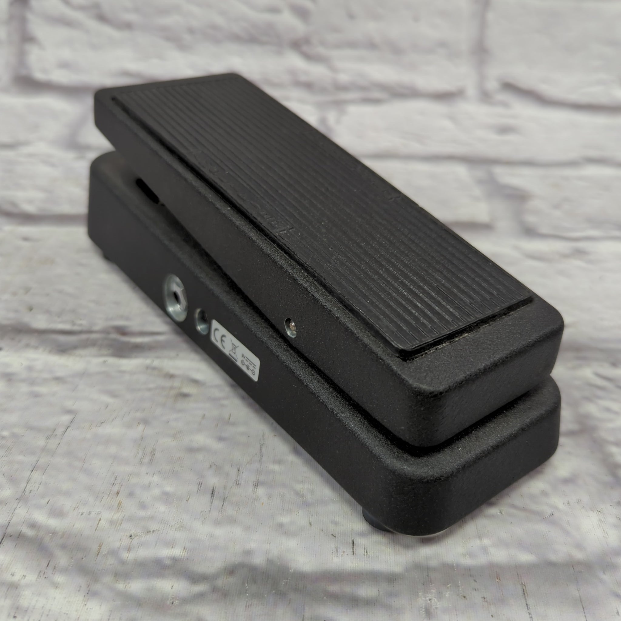 Dunlop GCB-95 Cry Baby Wah Pedal - Evolution Music