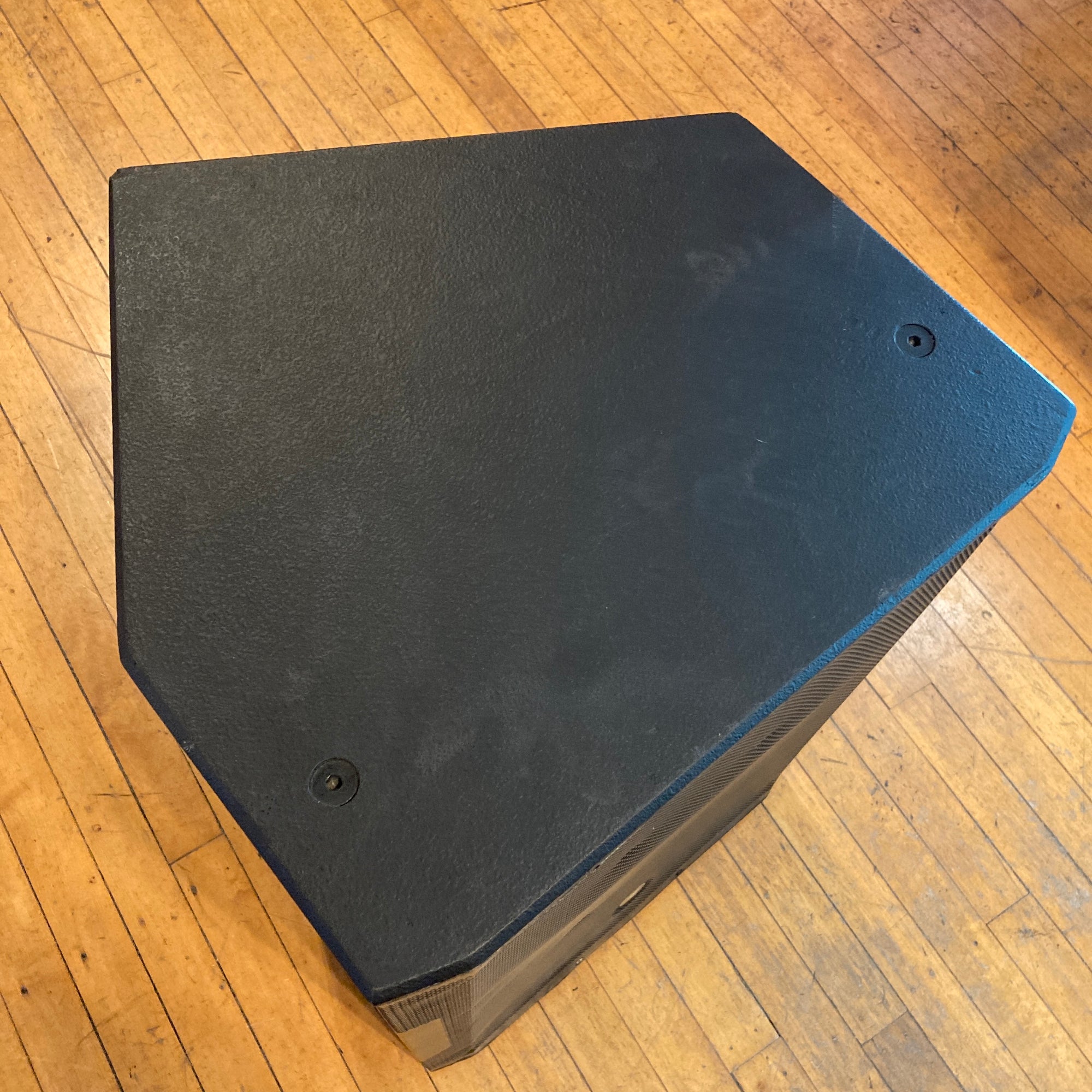 Mackie SRM650 1600W 15 Powered Speaker