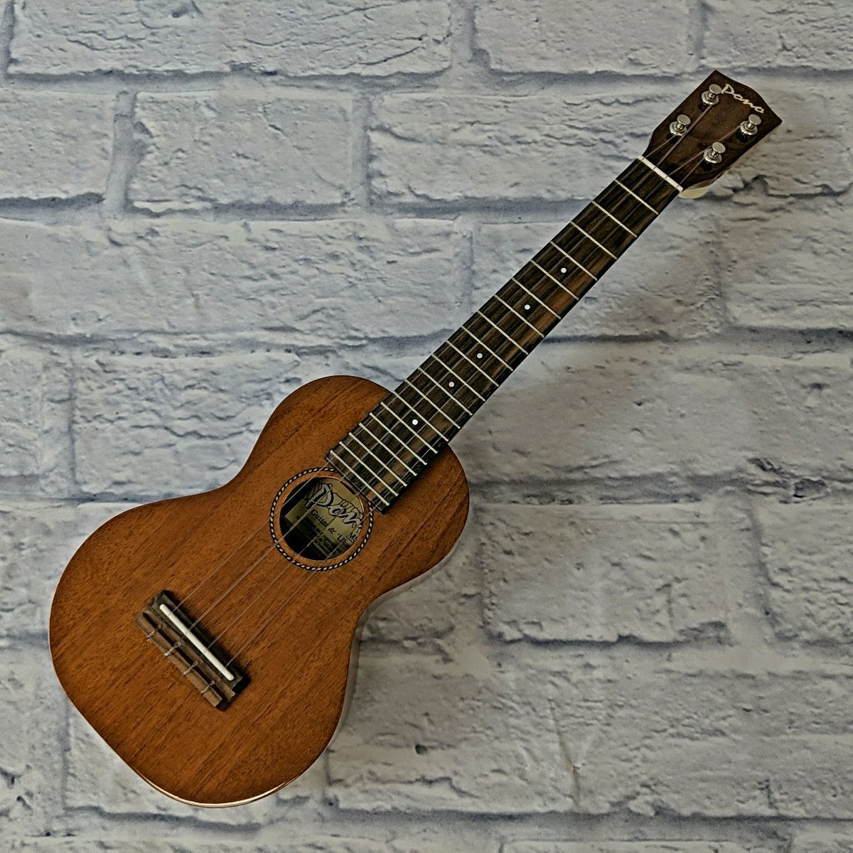 Pono MSSD Gloss Finish Soprano Ukulele