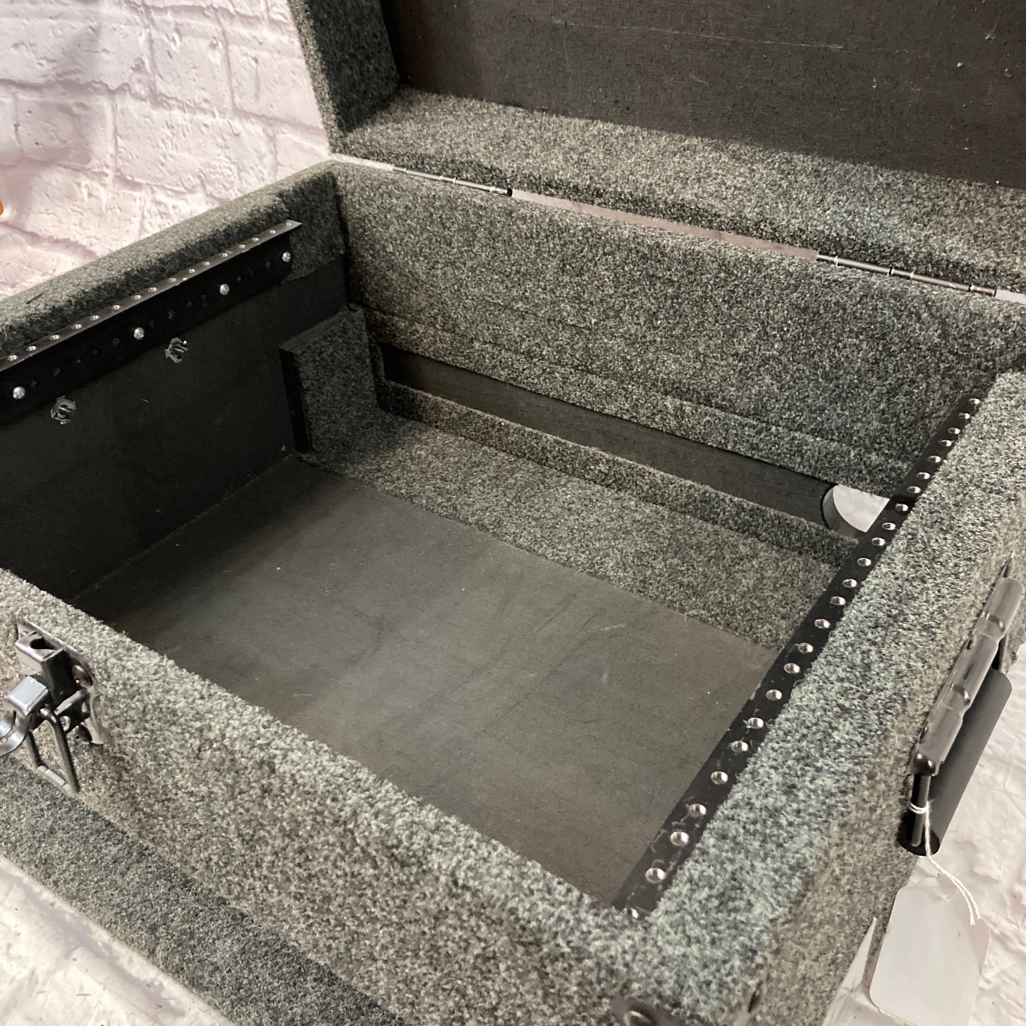 Grundorf Carpeted Mixer 2U x 8U Rack Case