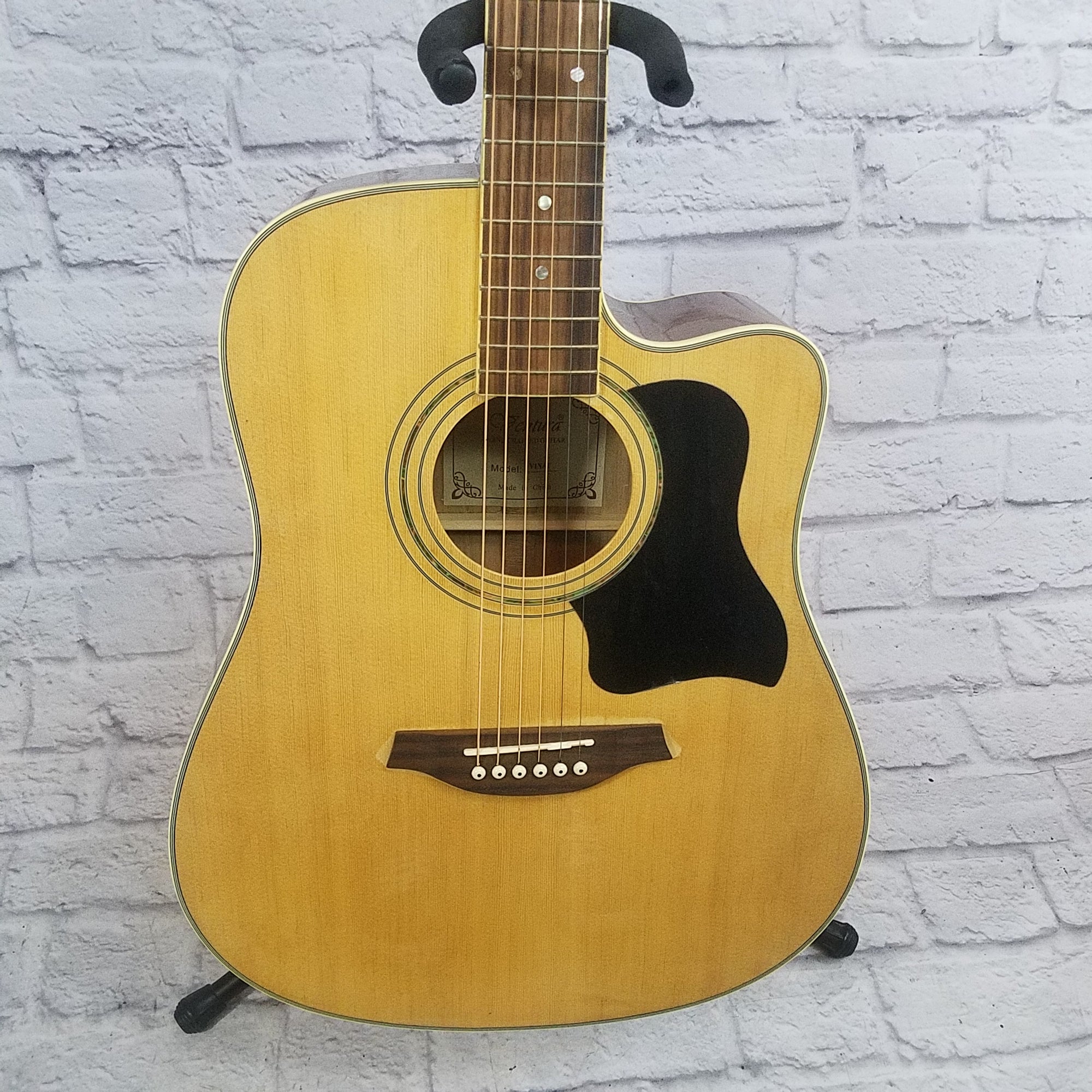 Ventura V1NAT Acoustic Guitar