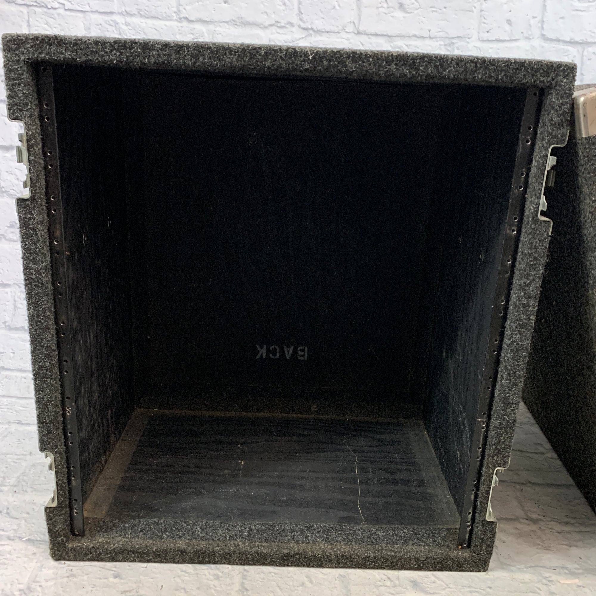 Grundorf Carpeted Rack Case 21"