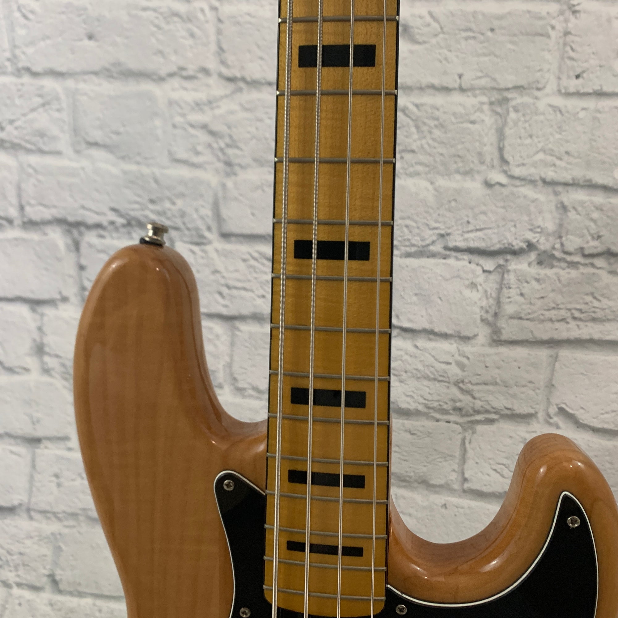 Squier Vintage Modified Jazz Bass Body w/ VM P-Bass Neck 4 String Bass - Butterscotch