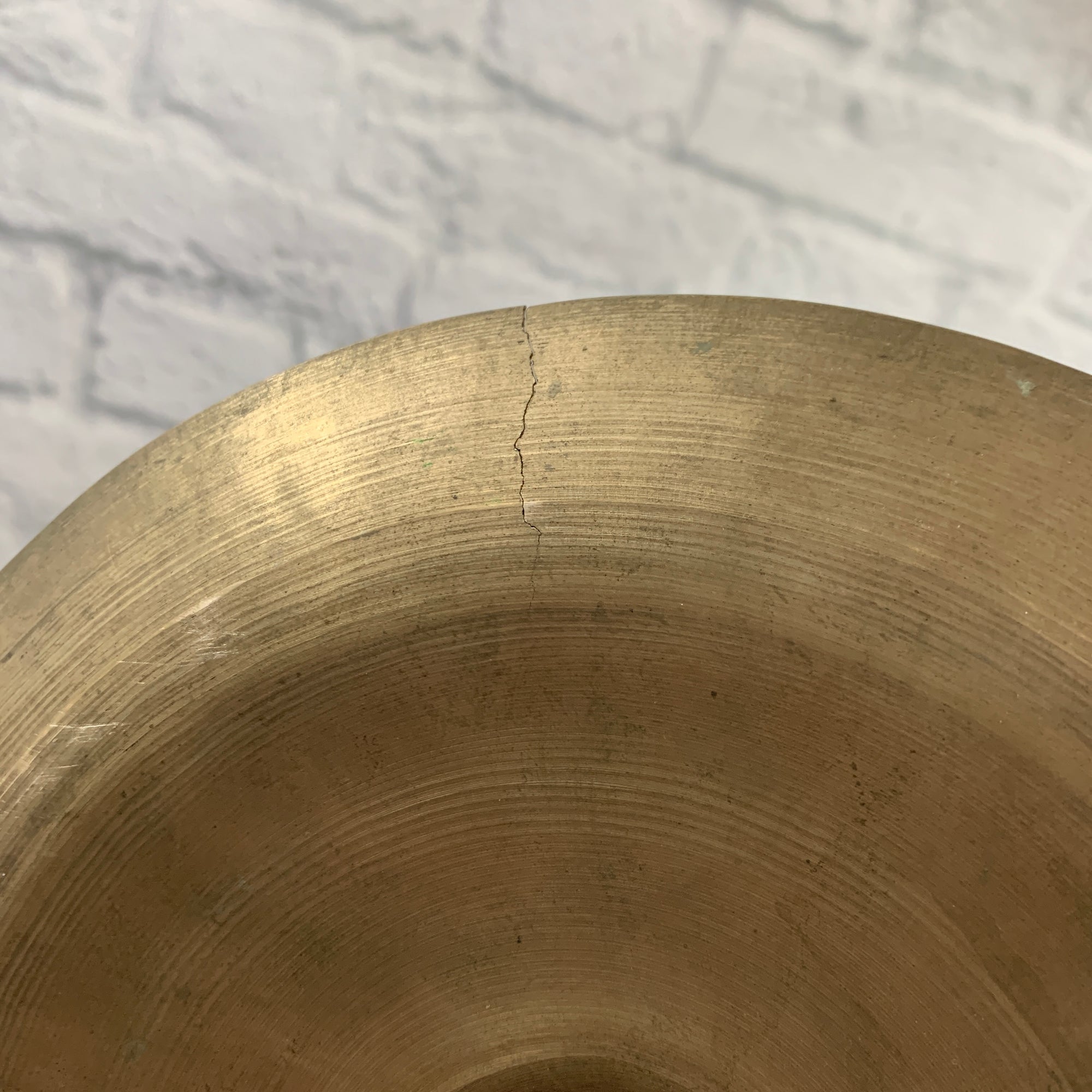Unknown 9.5" China Cymbal - CRACKED