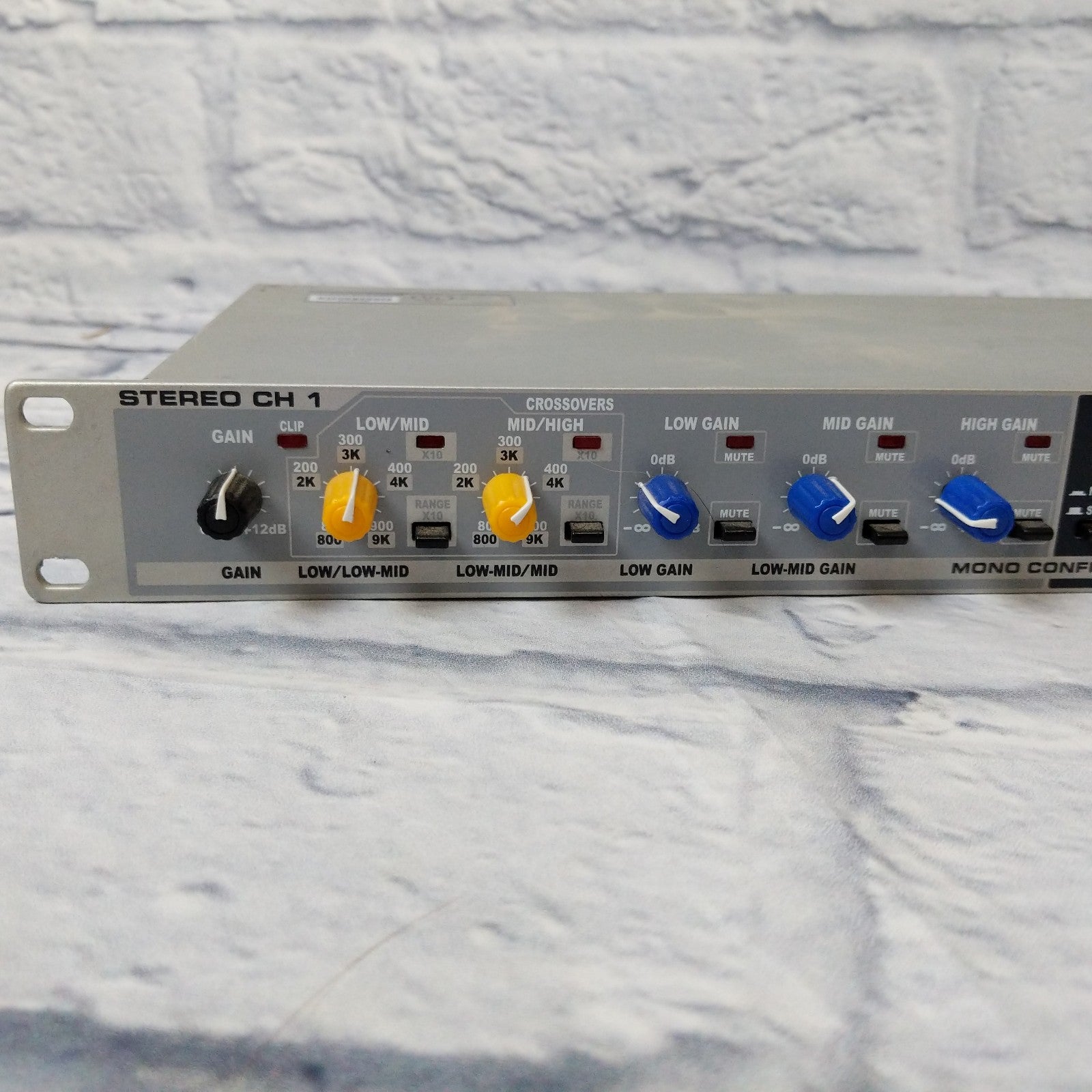 Peavey PV35XO 3/4/5-Way Crossover Rack