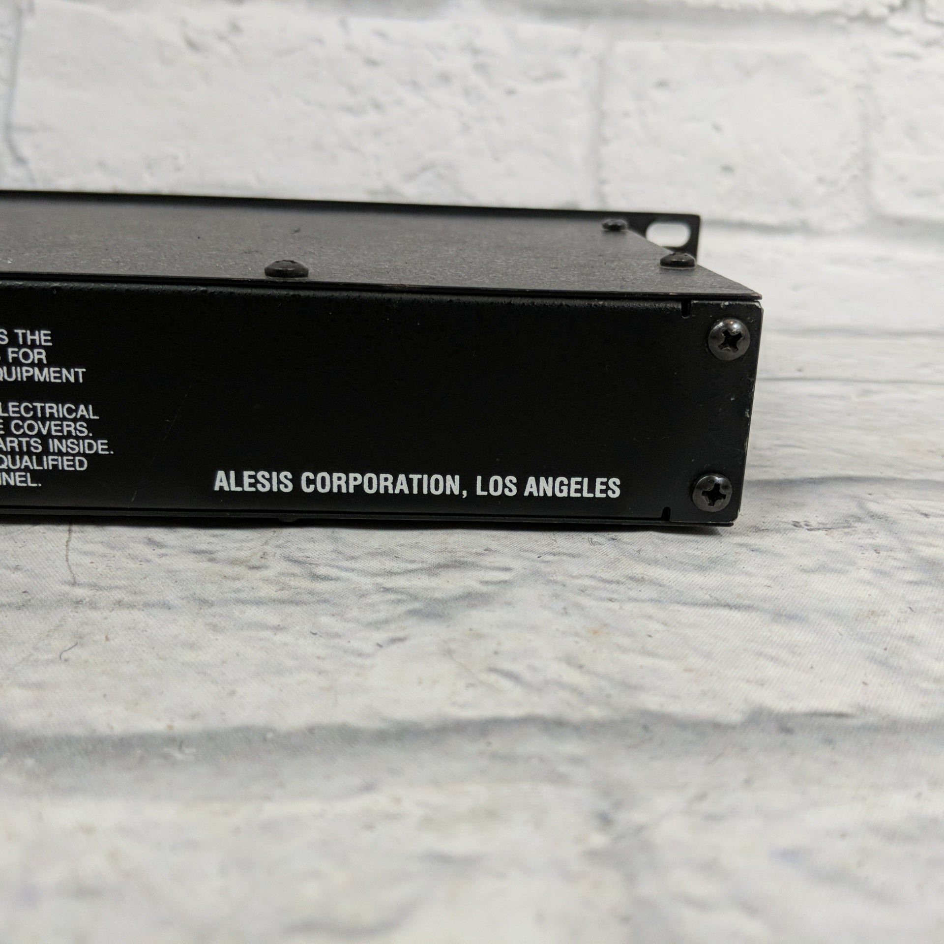 Alesis Quadraverb 20k Bandwidth Simultaneous Digital Rack Effects Processor